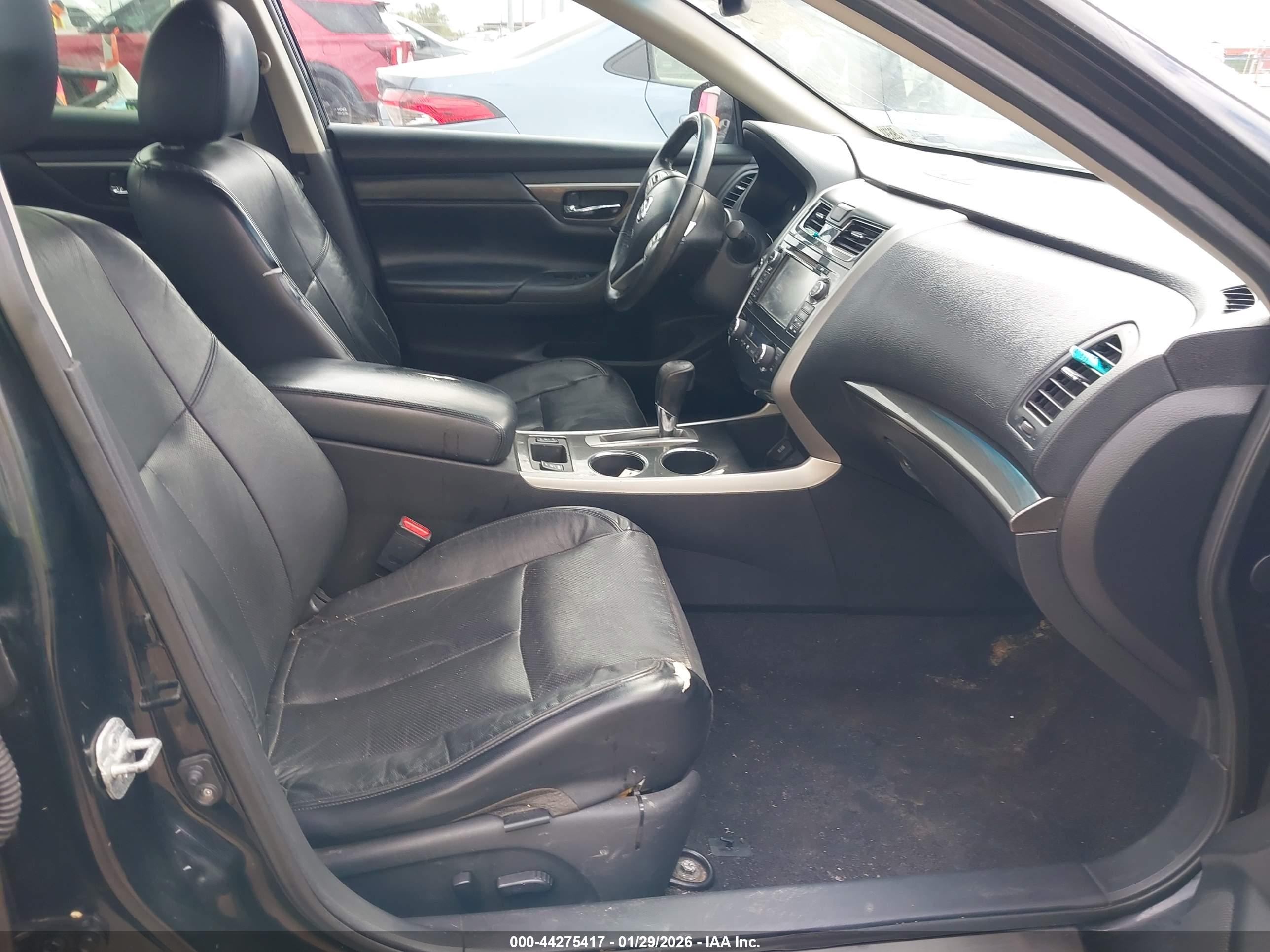 NISSAN ALTIMA image 5