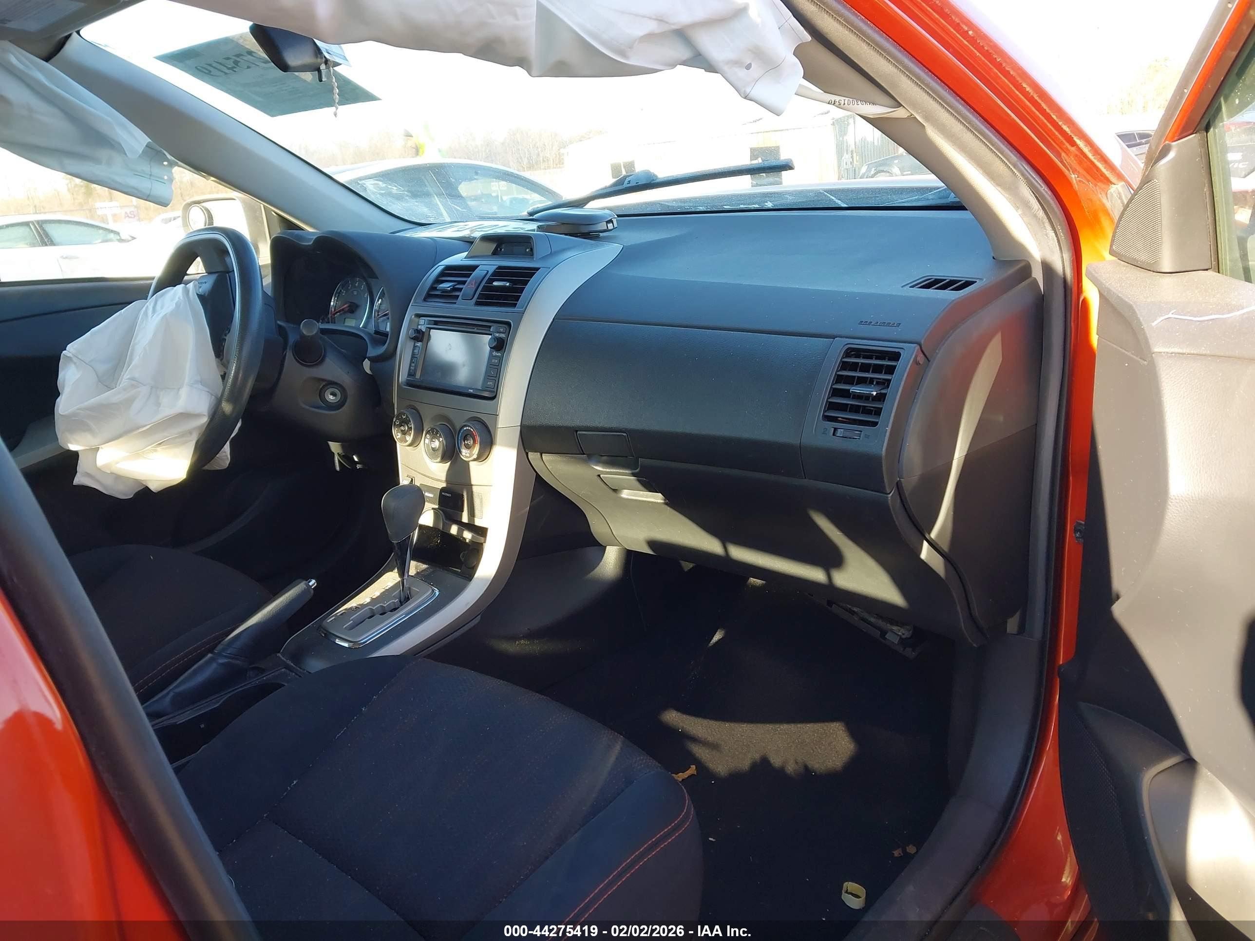 TOYOTA COROLLA image 5