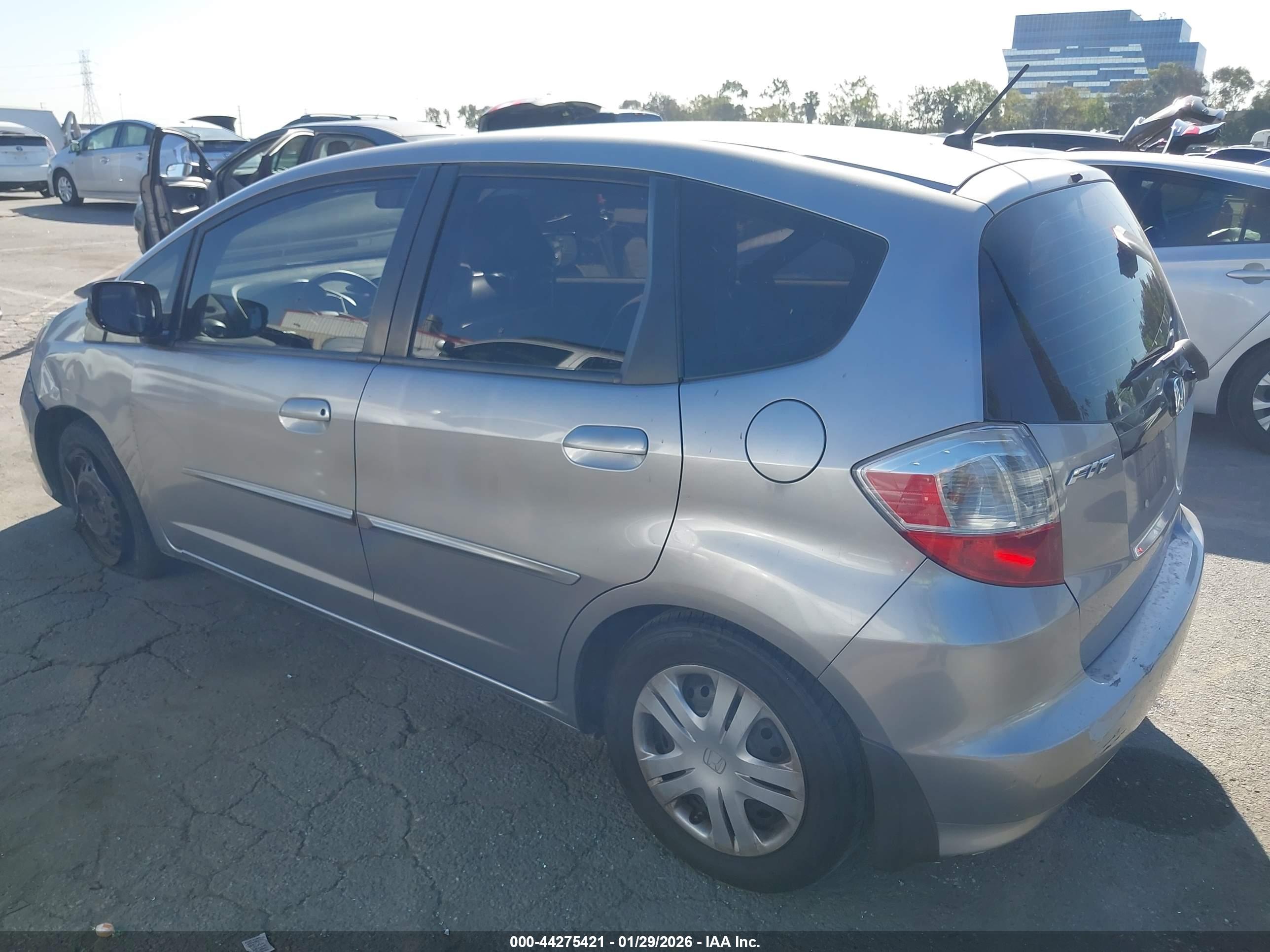 HONDA FIT image 3