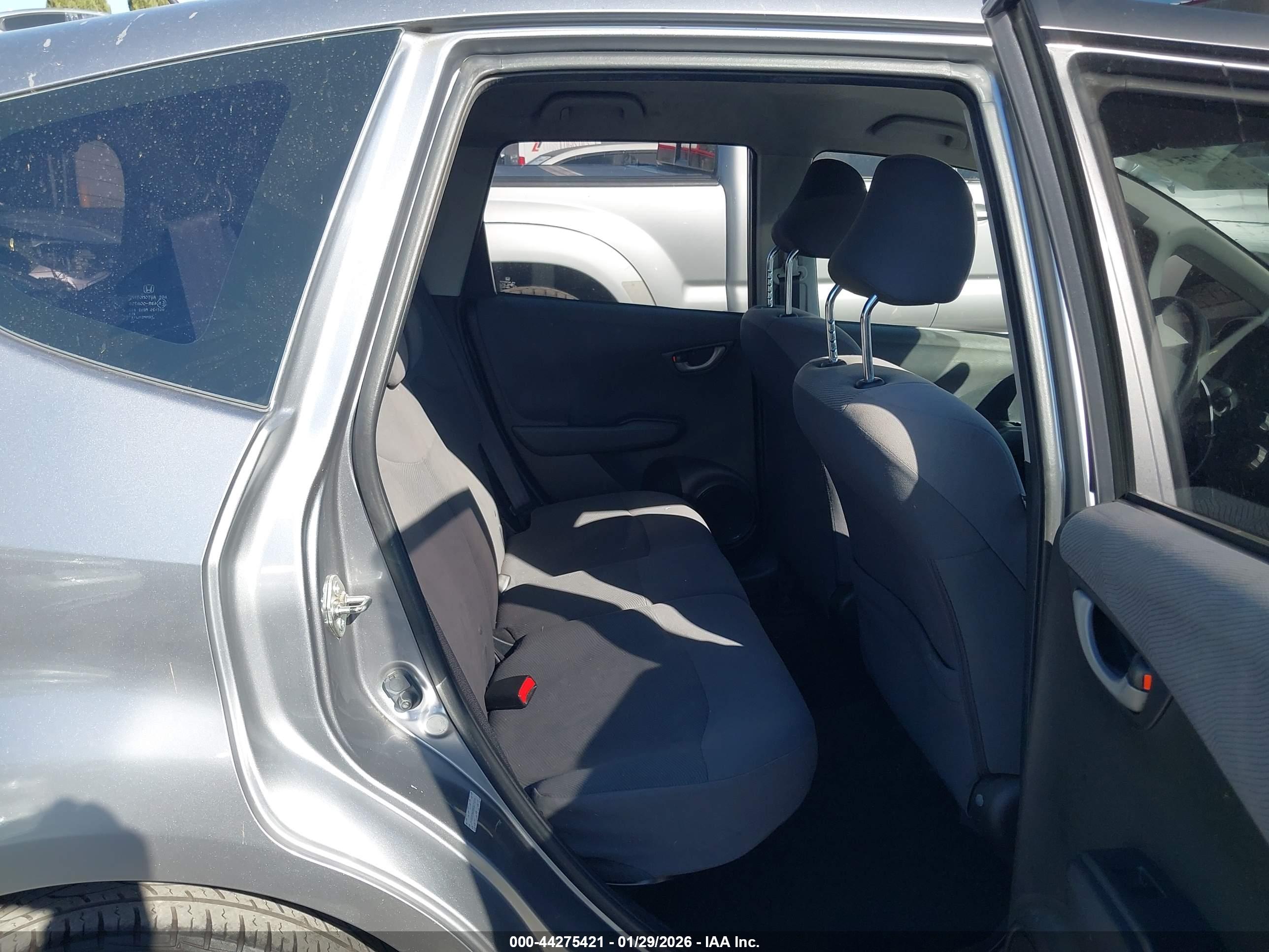 HONDA FIT image 8