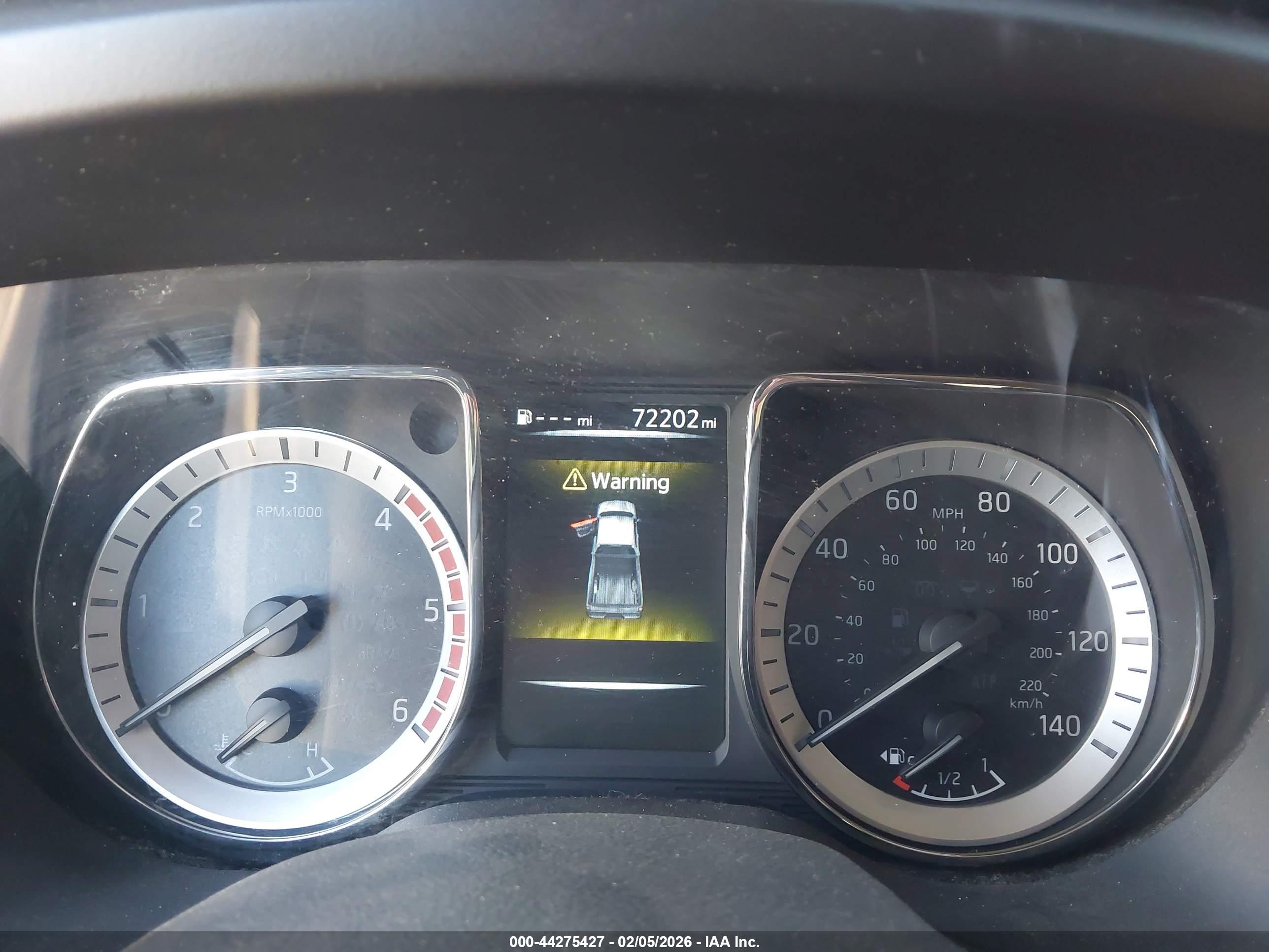 NISSAN TITAN image 7