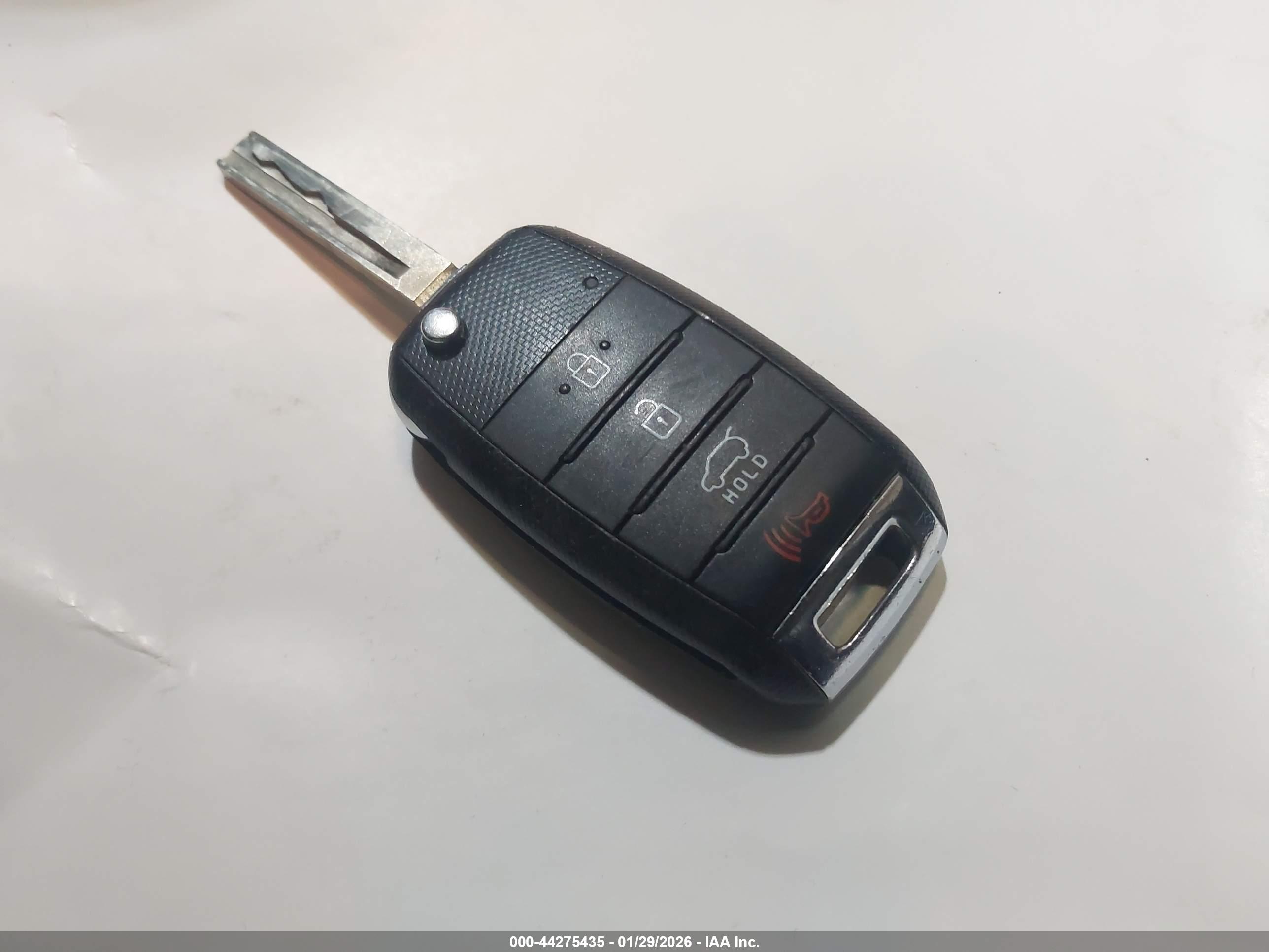 KIA SORENTO image 11
