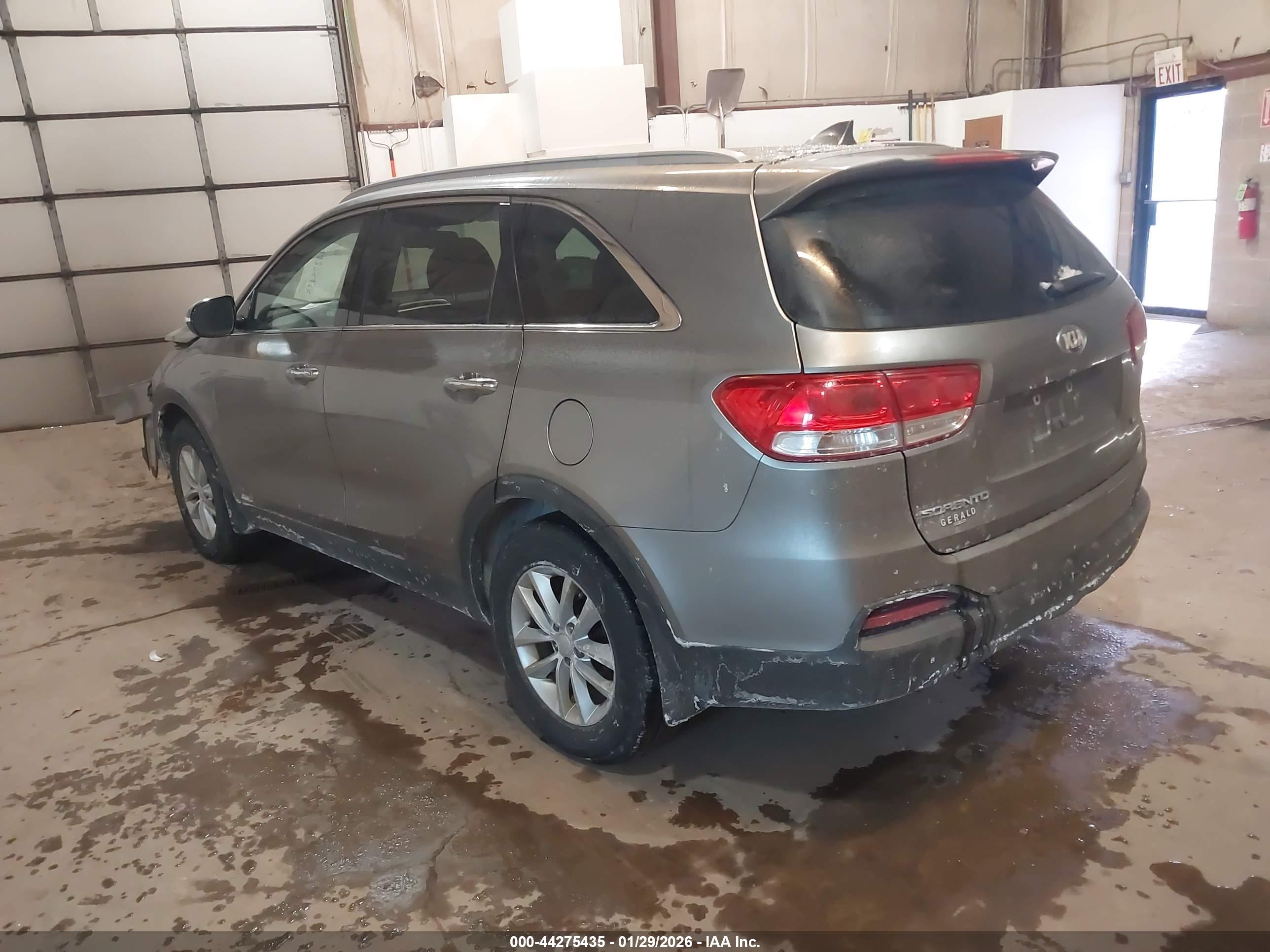 KIA SORENTO image 3