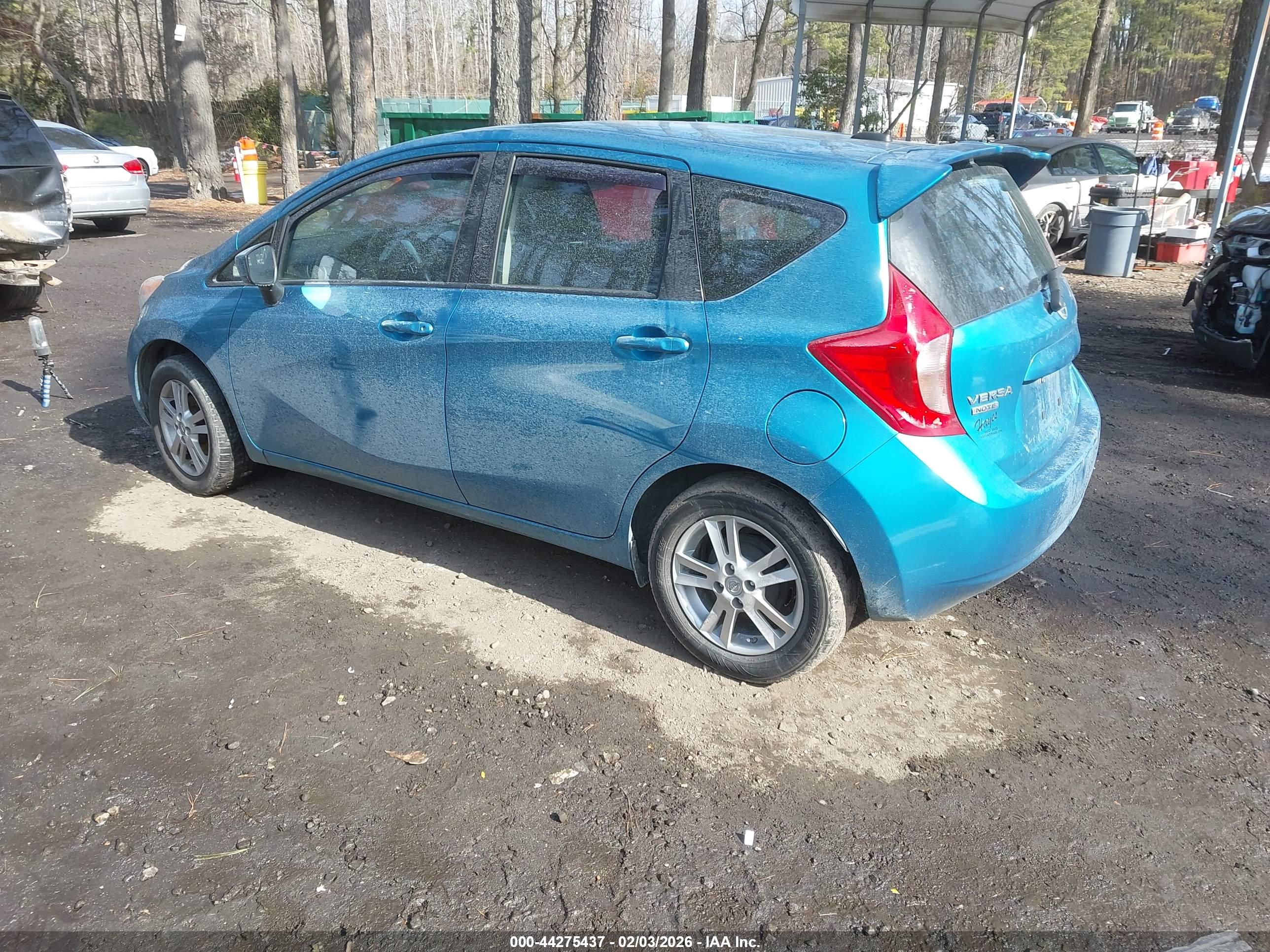 NISSAN VERSA image 3