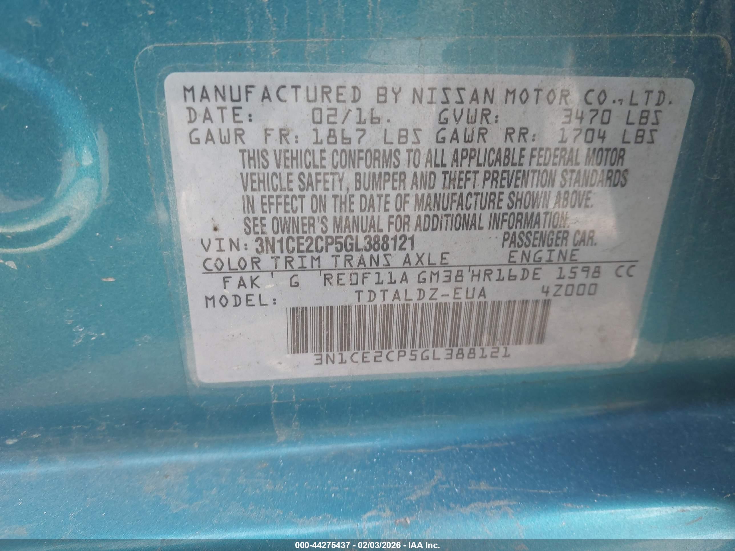 NISSAN VERSA image 9