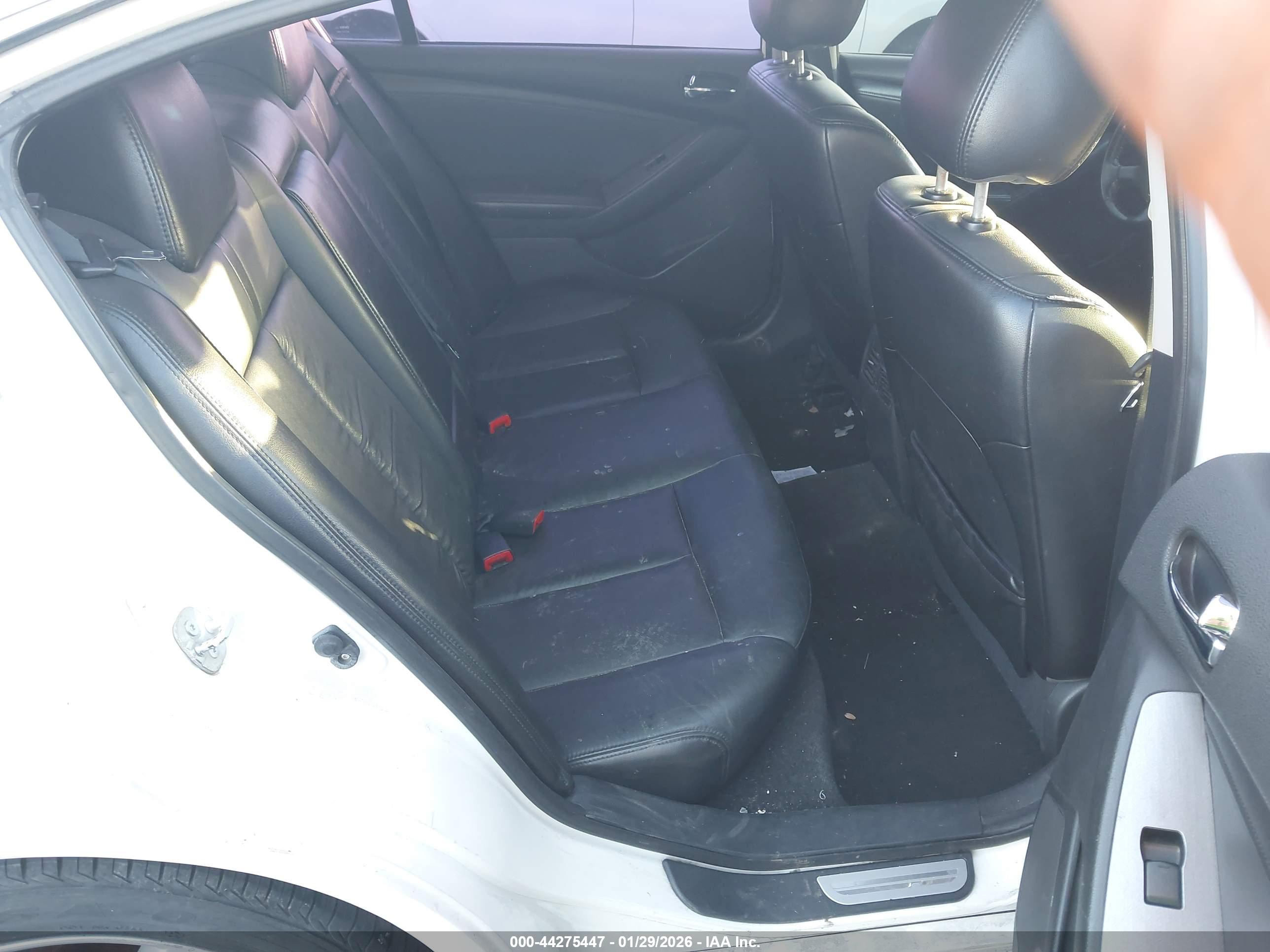 NISSAN ALTIMA image 8