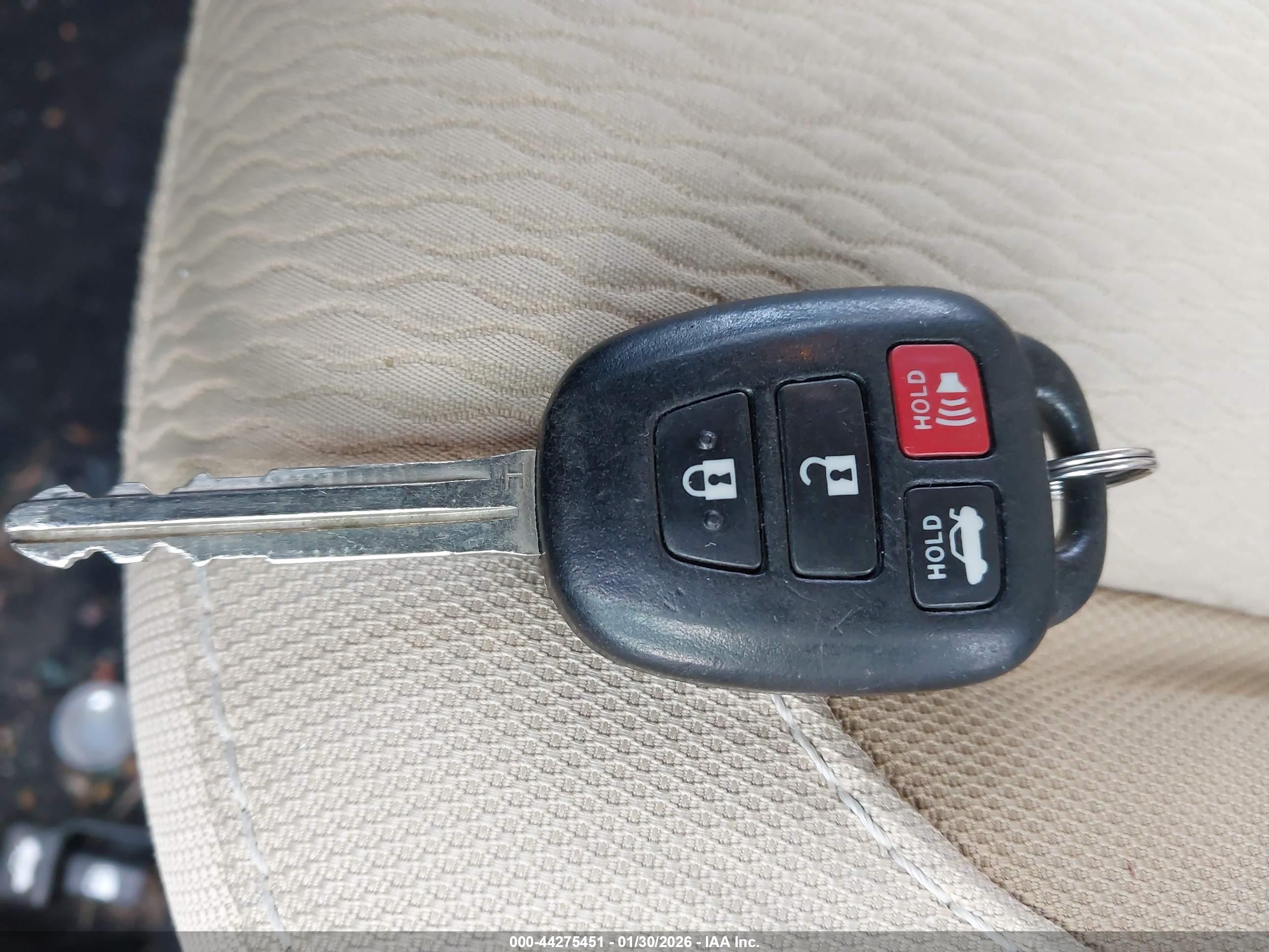 TOYOTA COROLLA image 11