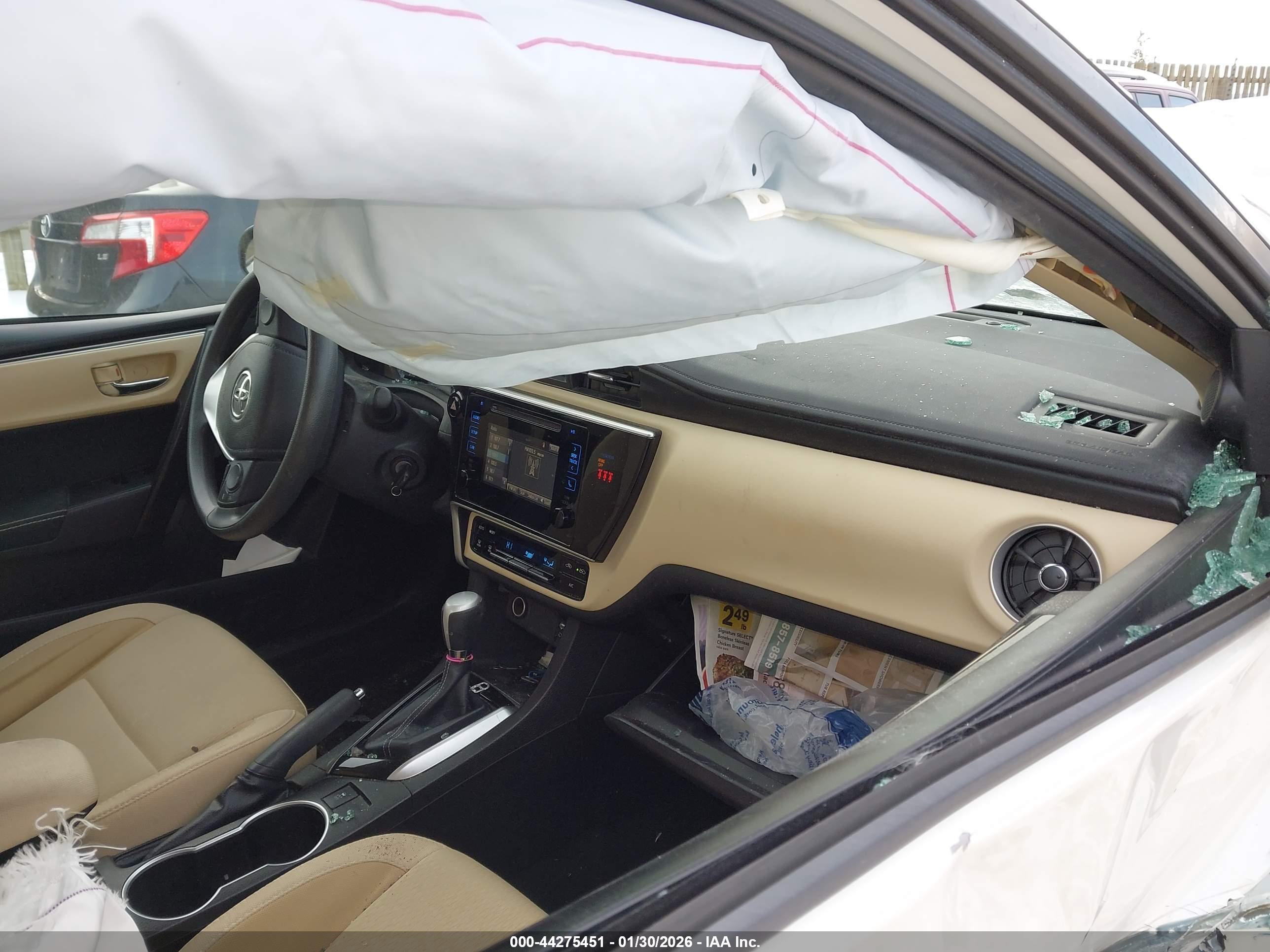 TOYOTA COROLLA image 5