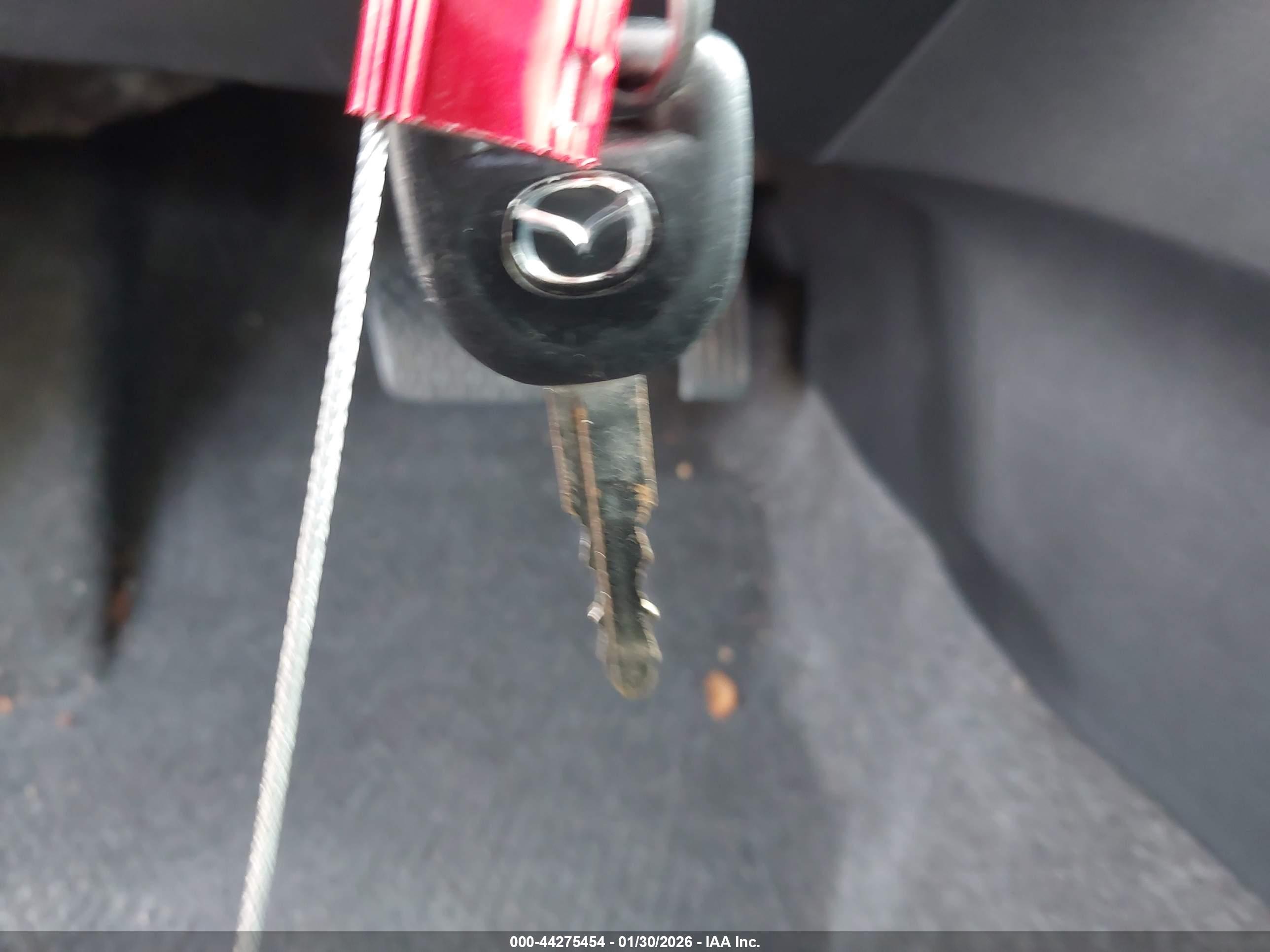 MAZDA MAZDA3 image 11