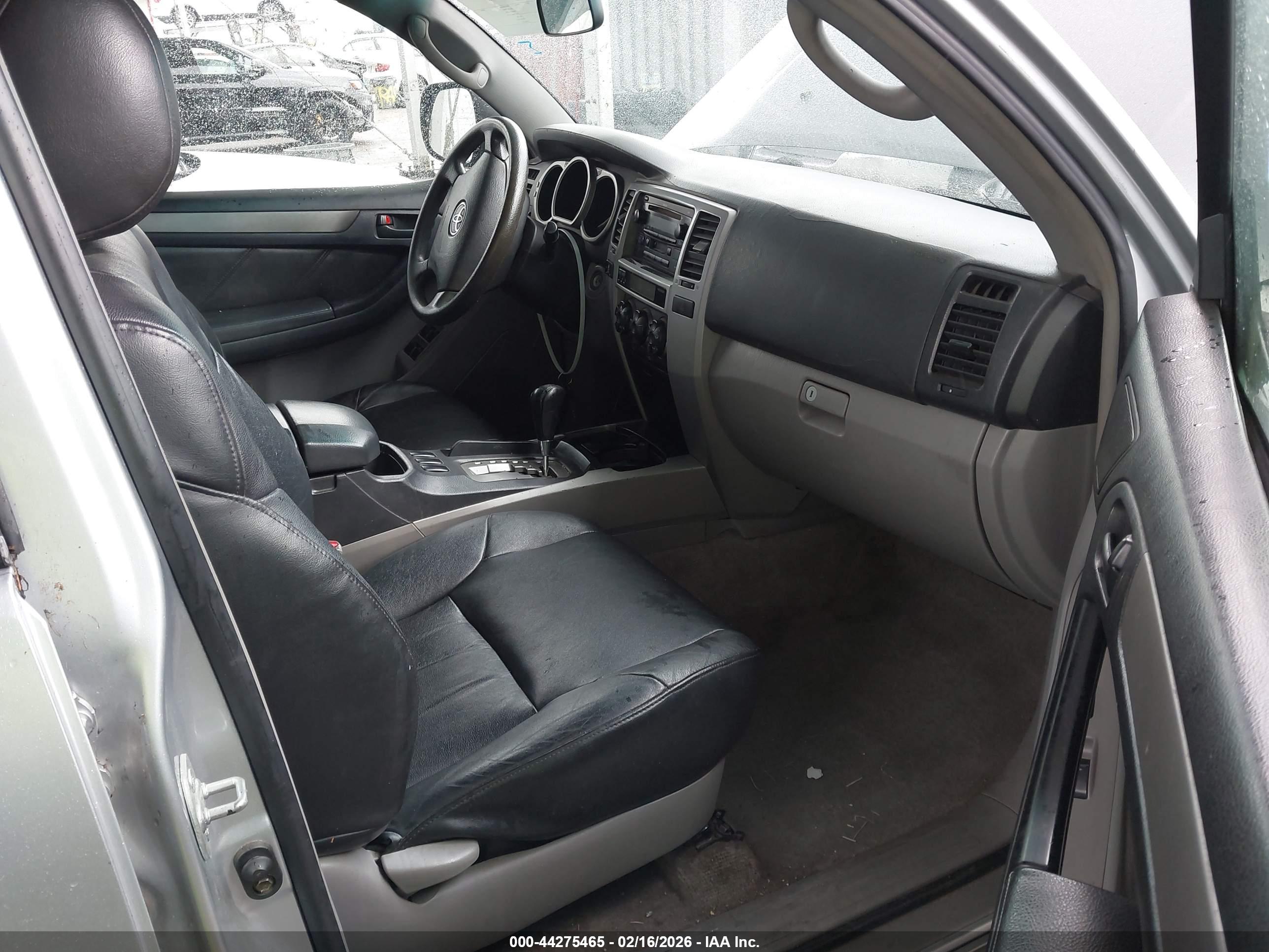 TOYOTA 4RUNNER image 5