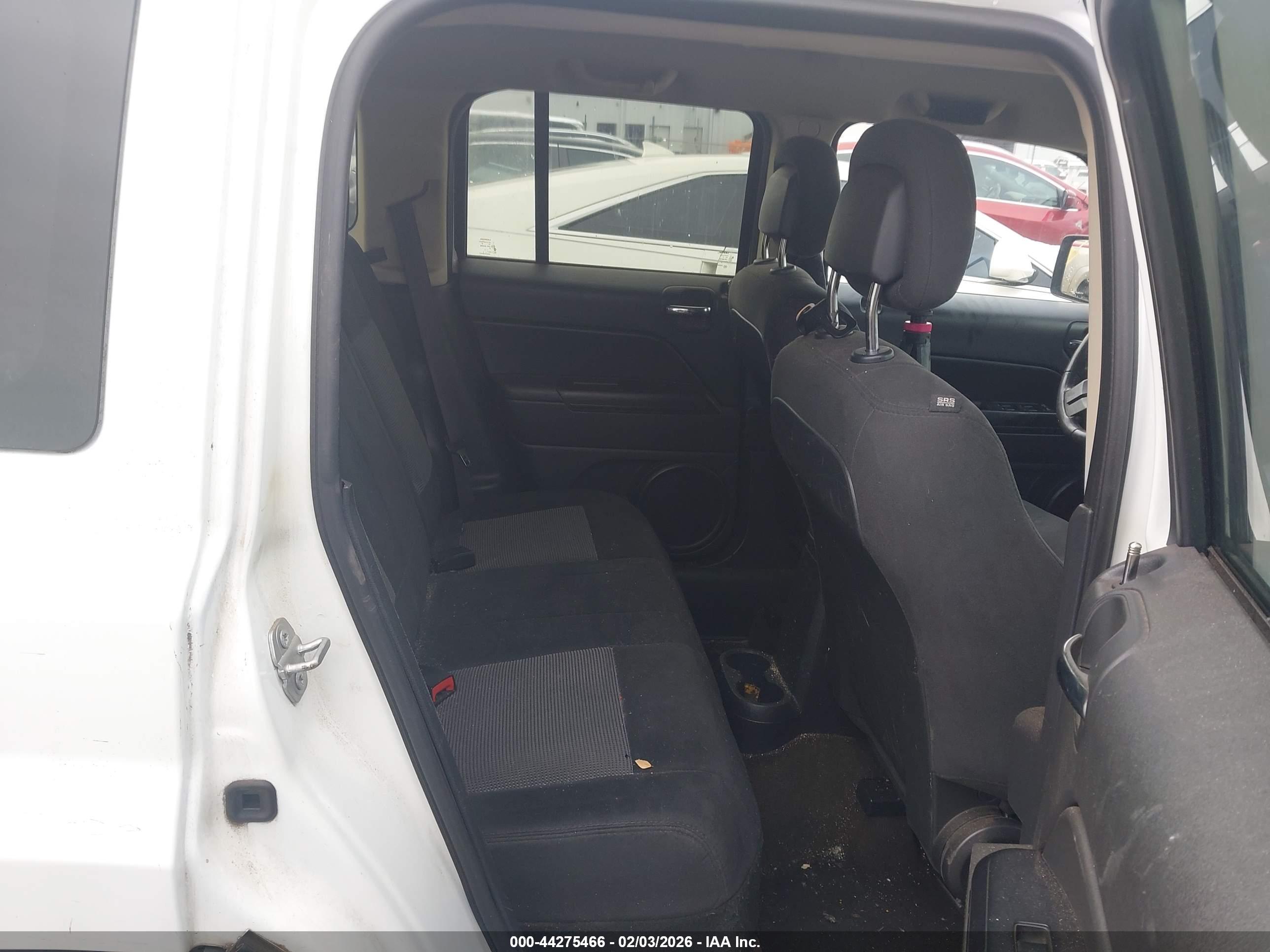 JEEP PATRIOT image 8