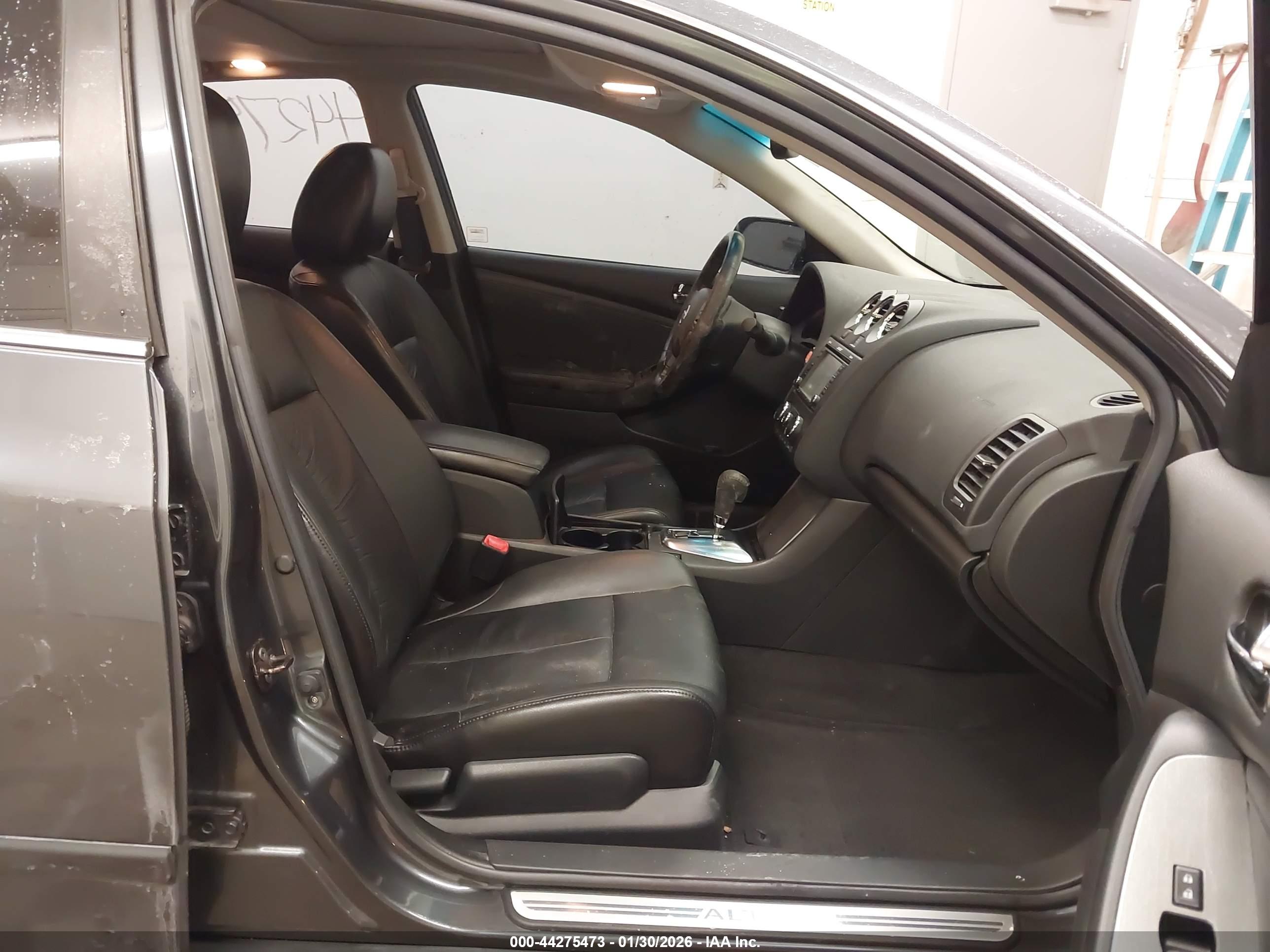 NISSAN ALTIMA image 5
