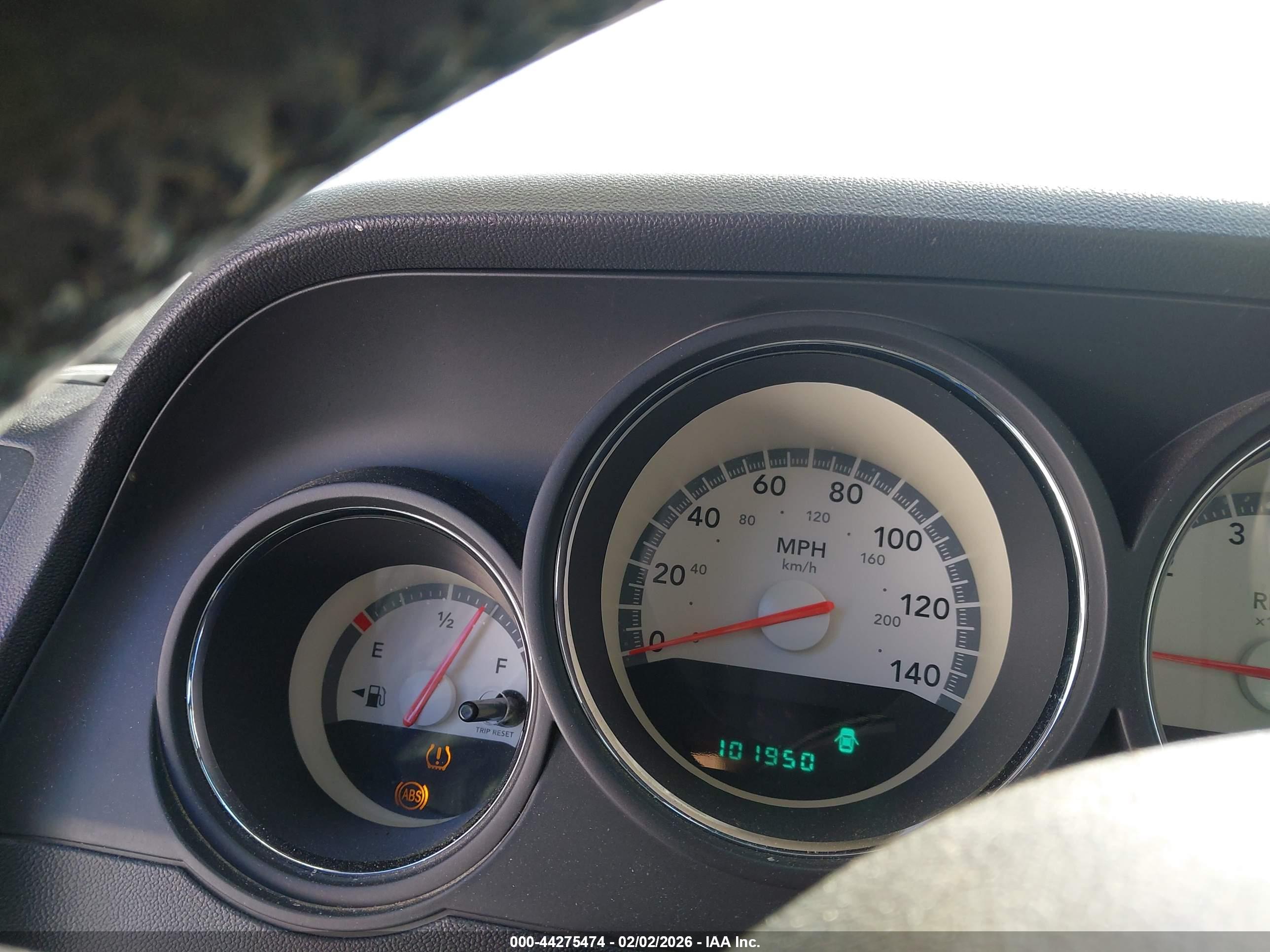 DODGE CHALLENGER image 7