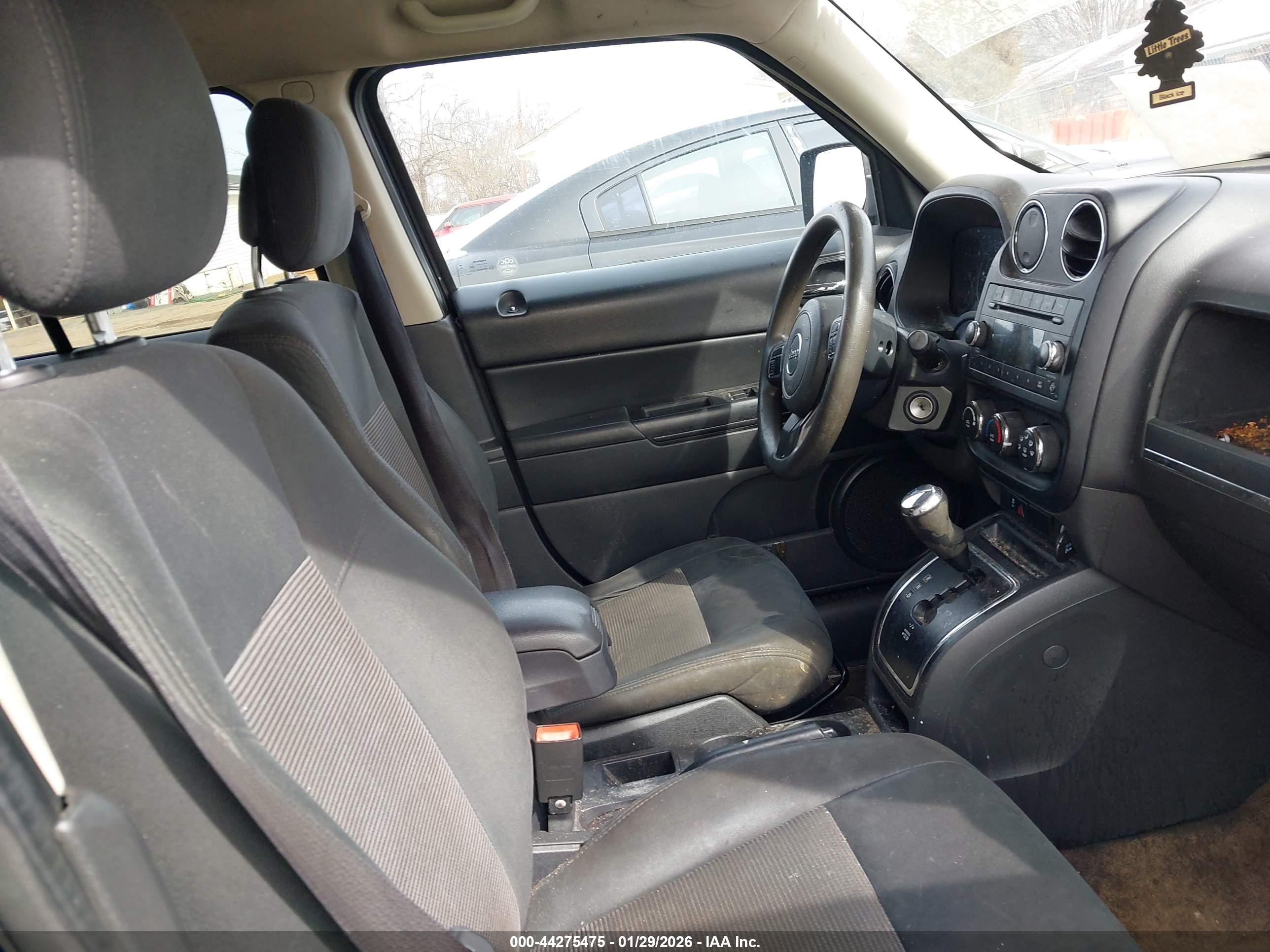 JEEP PATRIOT image 5