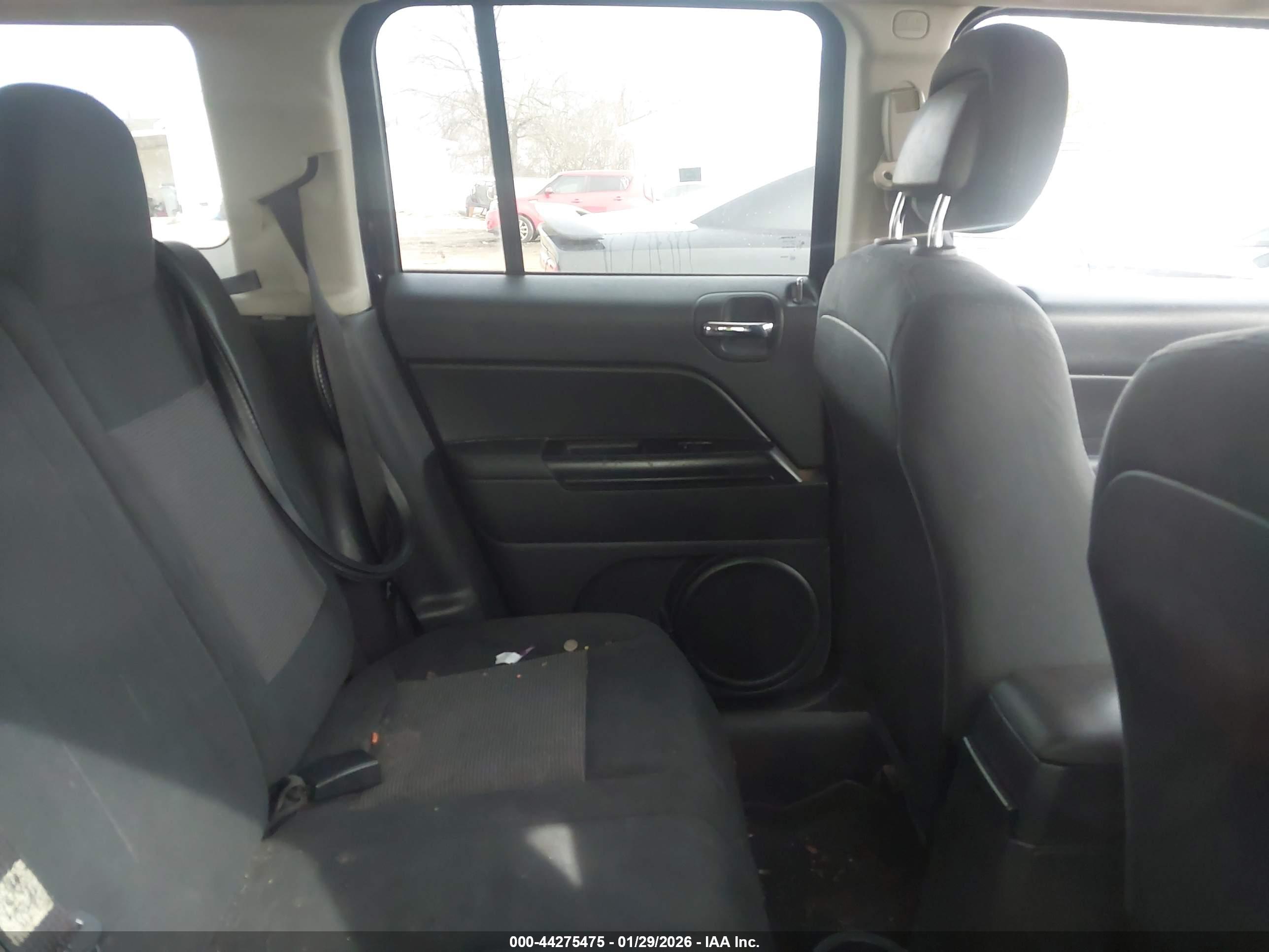 JEEP PATRIOT image 8