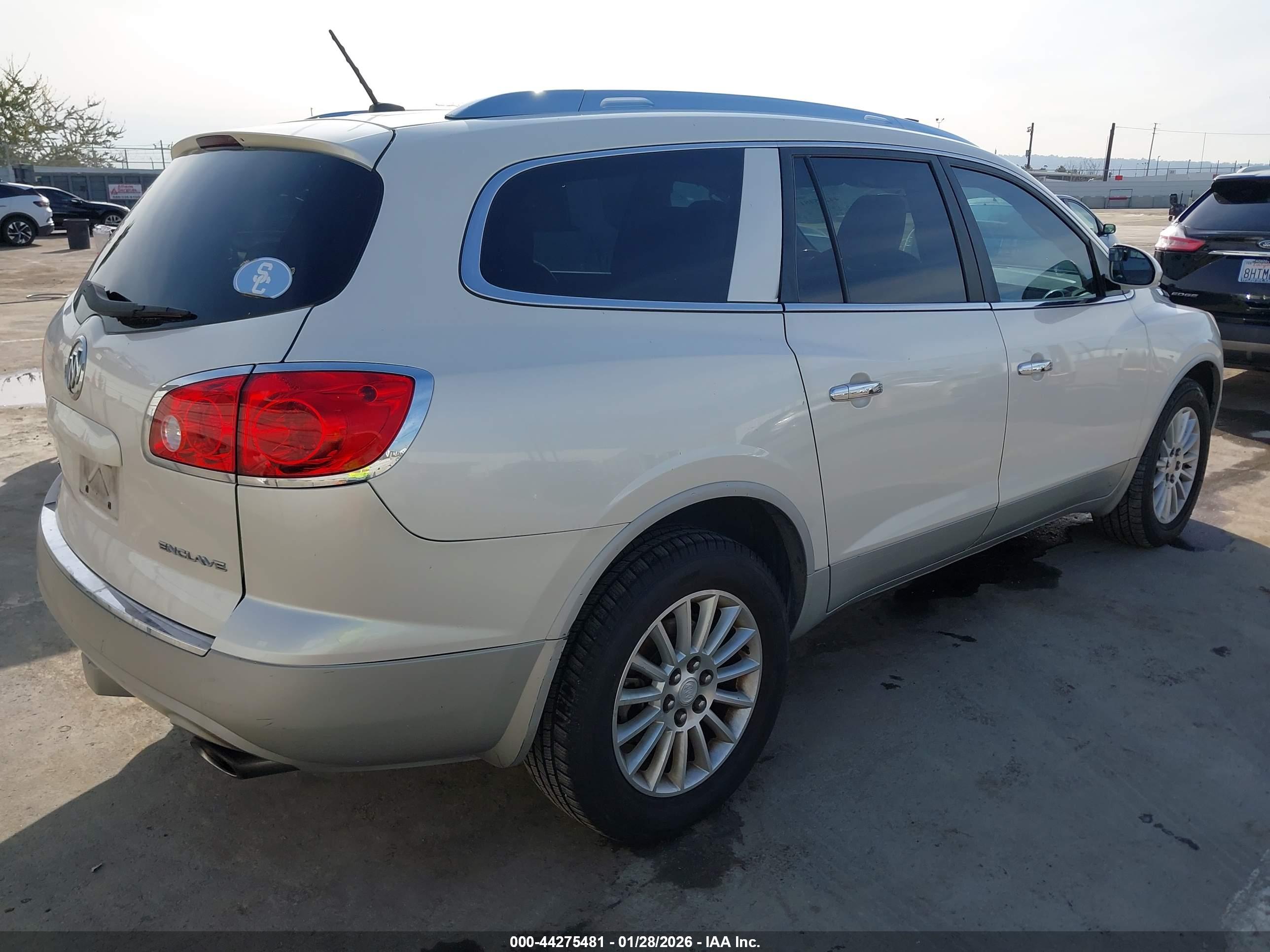 BUICK ENCLAVE image 4