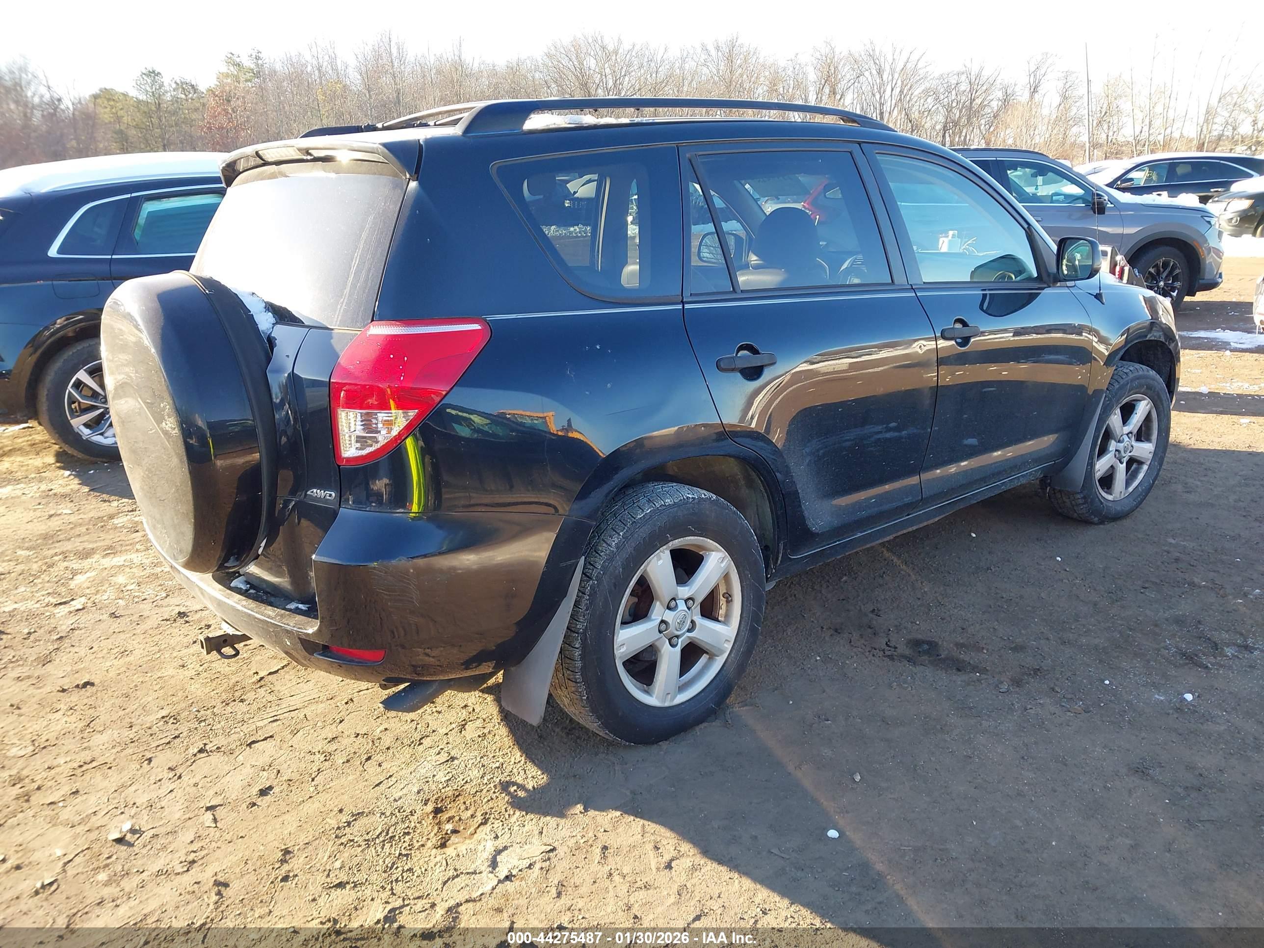 TOYOTA RAV4 image 4