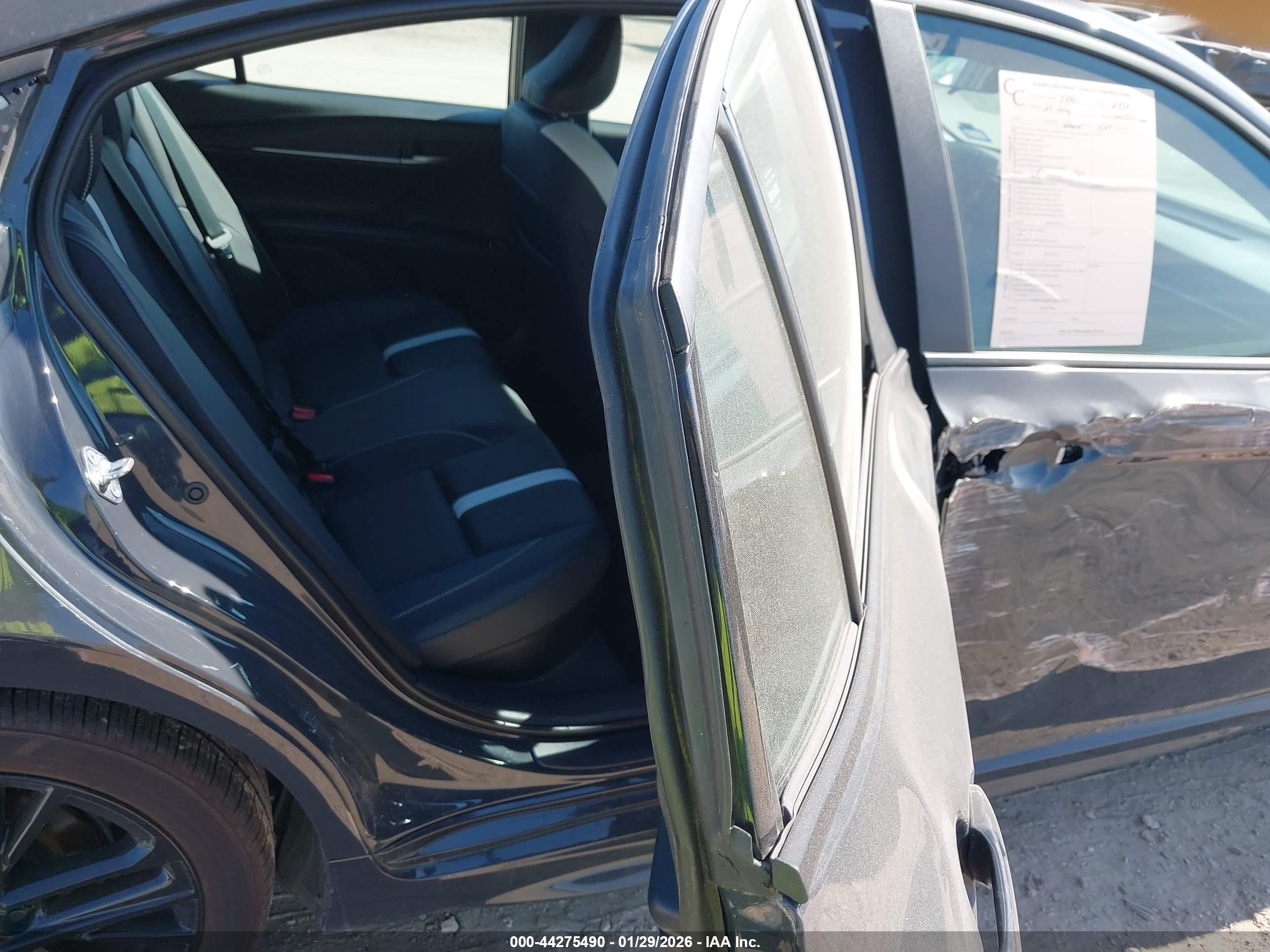 TOYOTA CAMRY image 8
