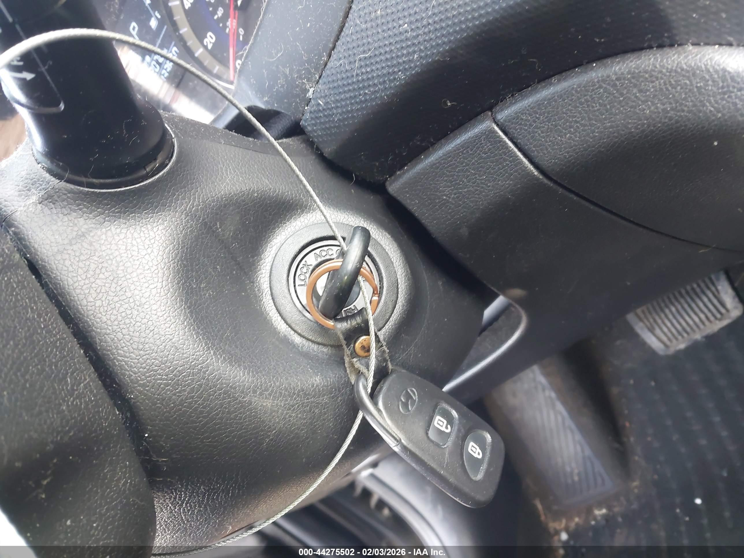 HYUNDAI ACCENT image 11
