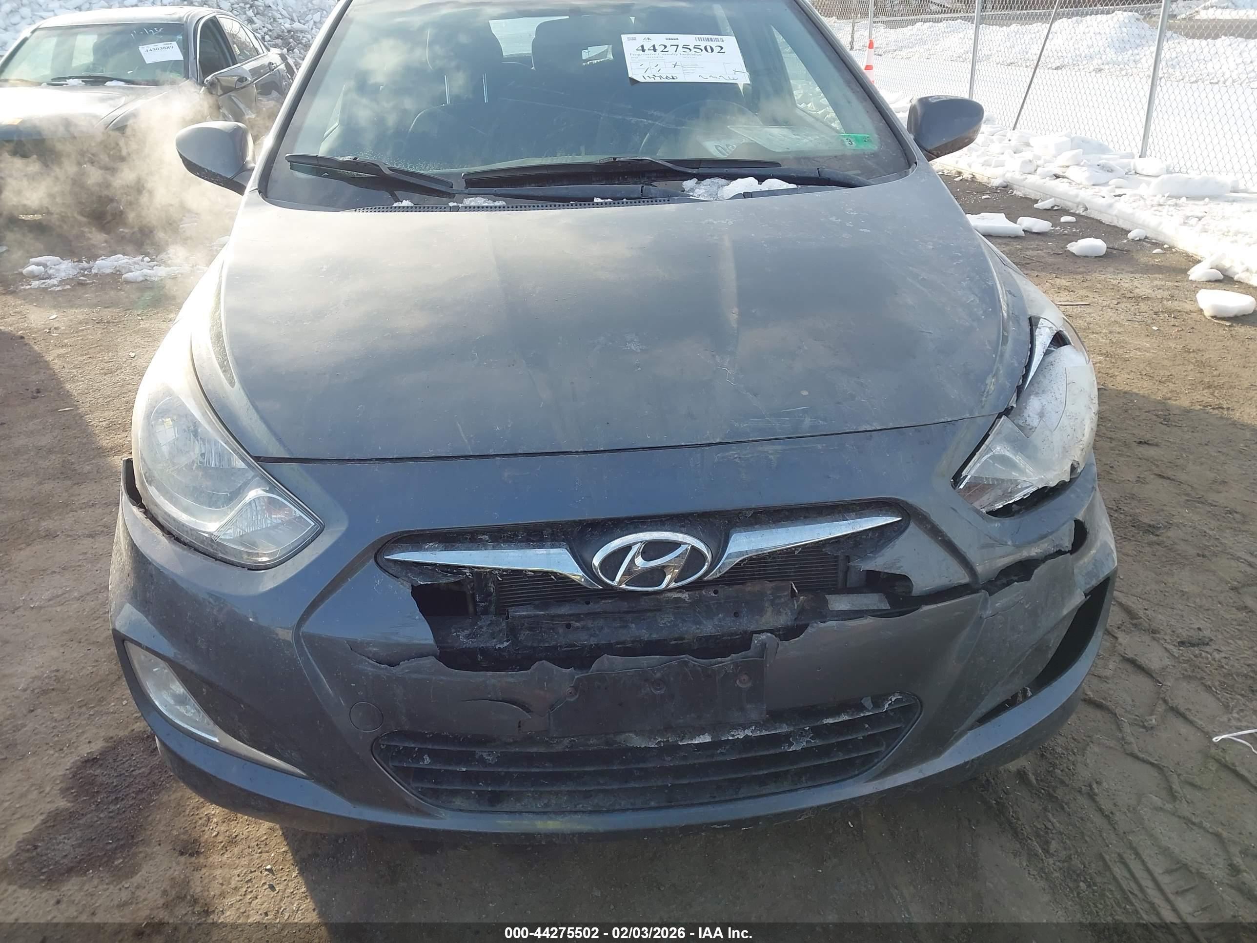 HYUNDAI ACCENT image 6