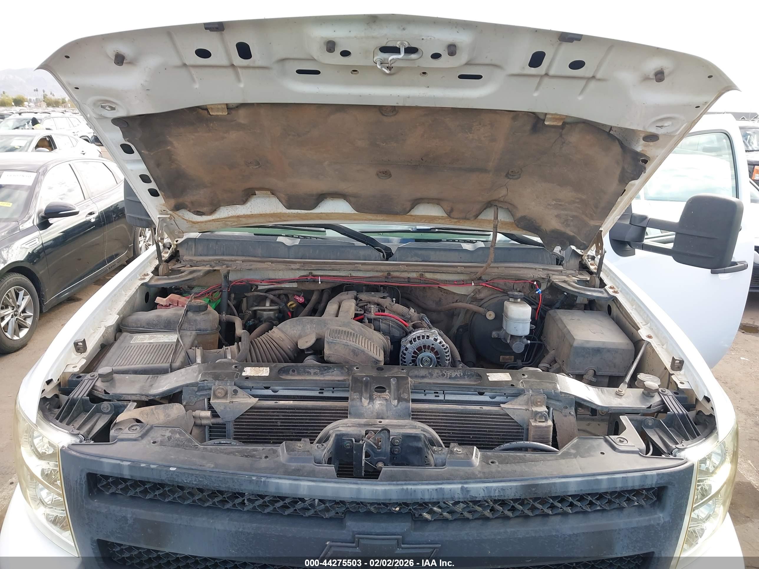CHEVROLET SILVERADO image 10