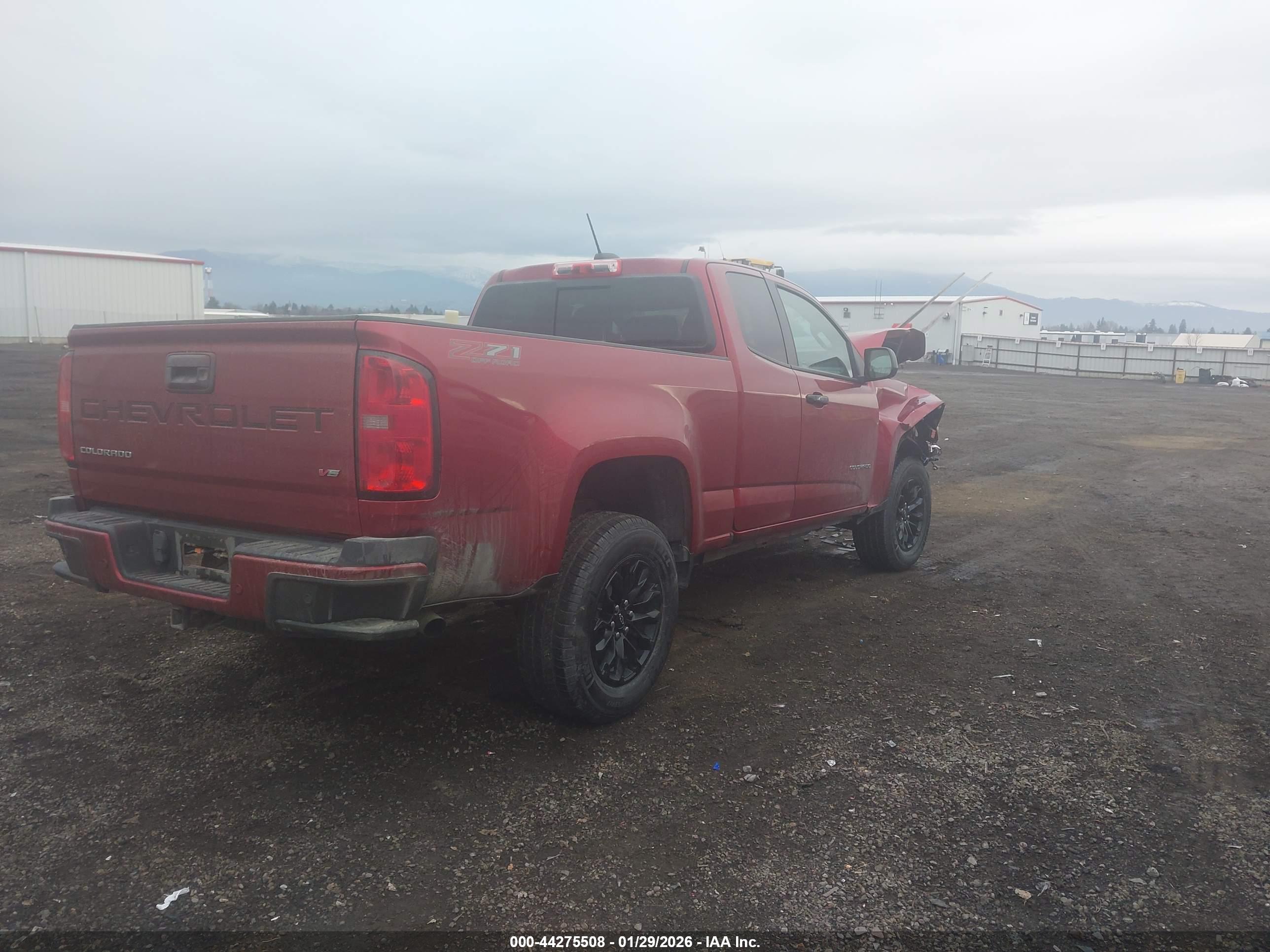 CHEVROLET COLORADO image 4