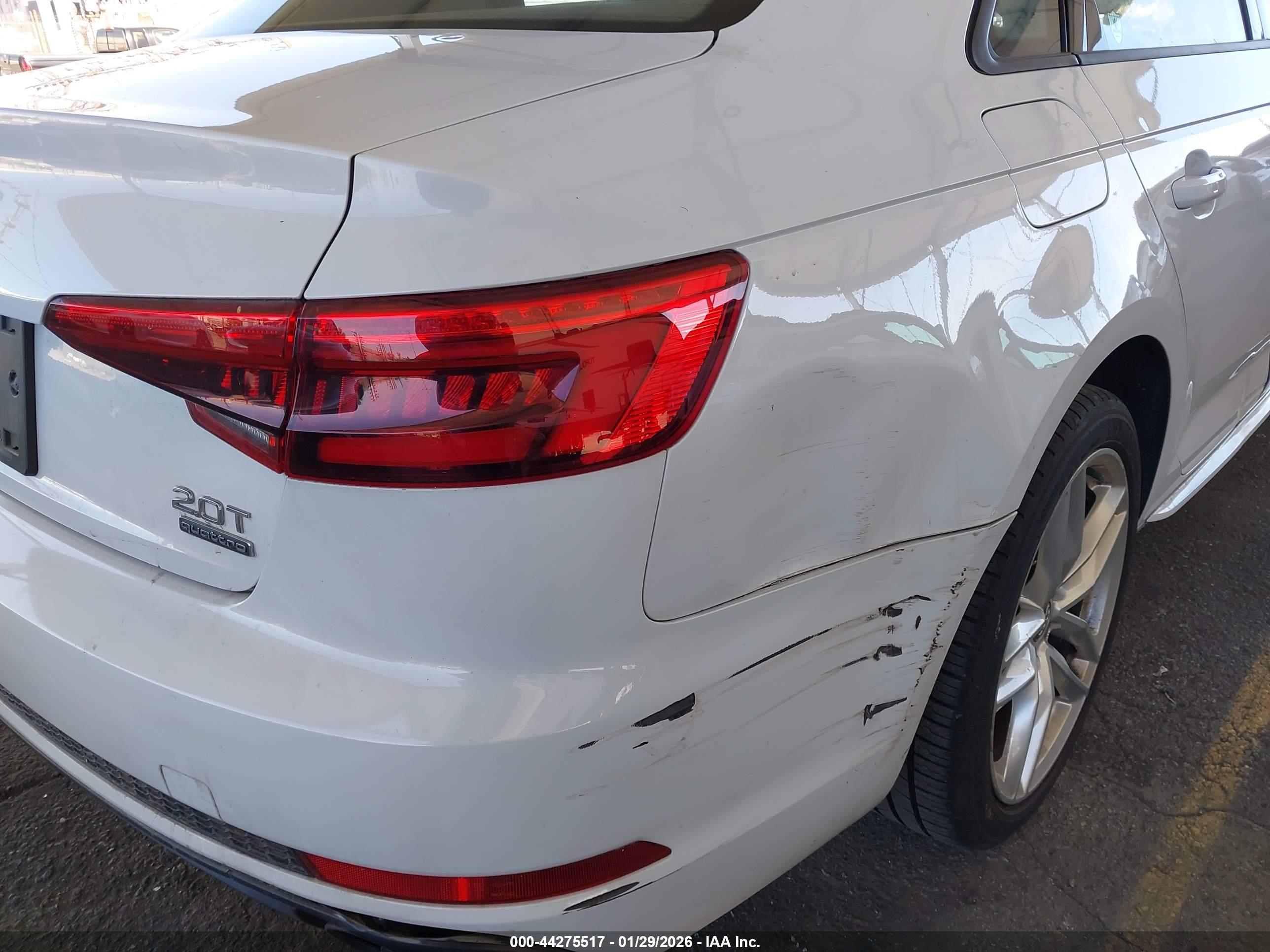 AUDI A4 image 6