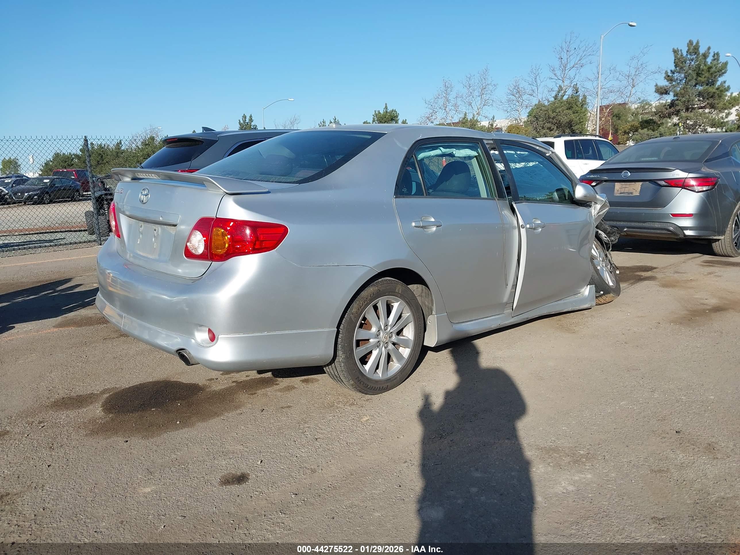 TOYOTA COROLLA image 4