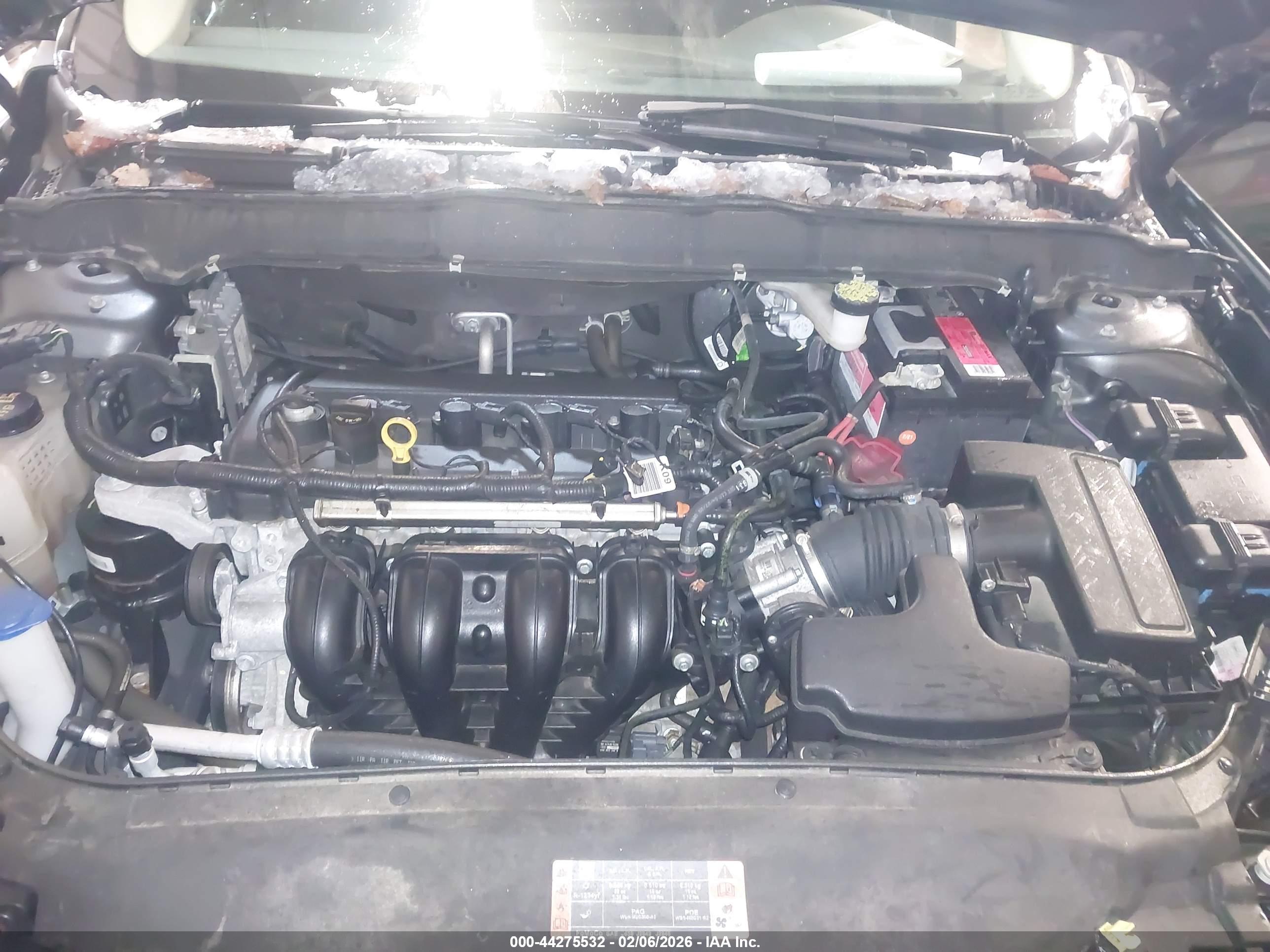 FORD FUSION image 10