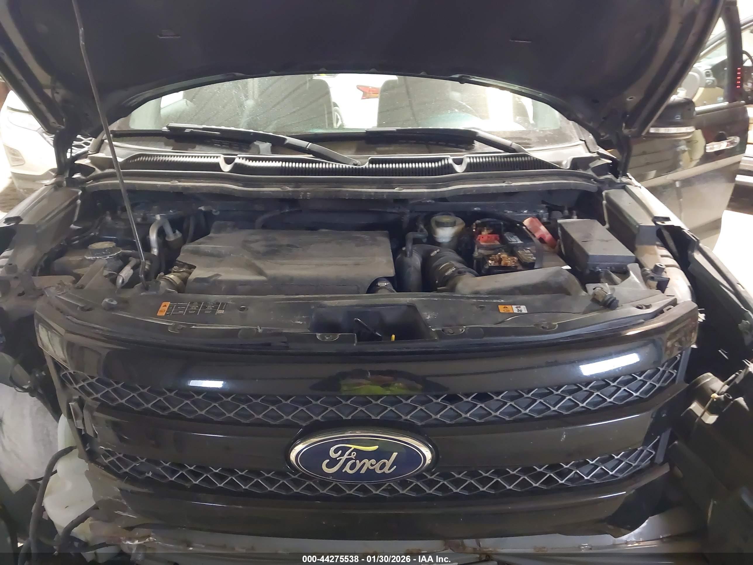 FORD EXPLORER image 10