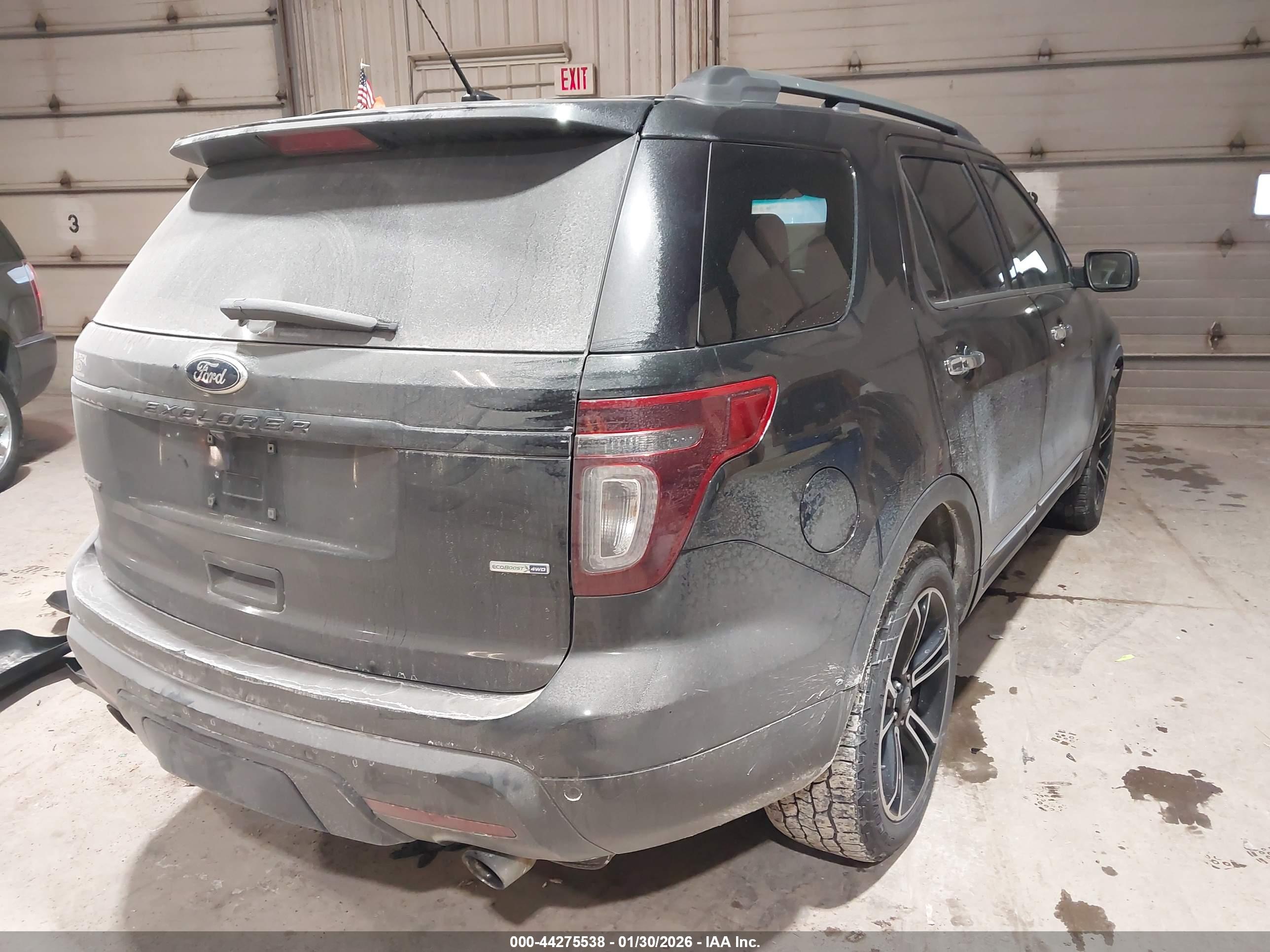 FORD EXPLORER image 4