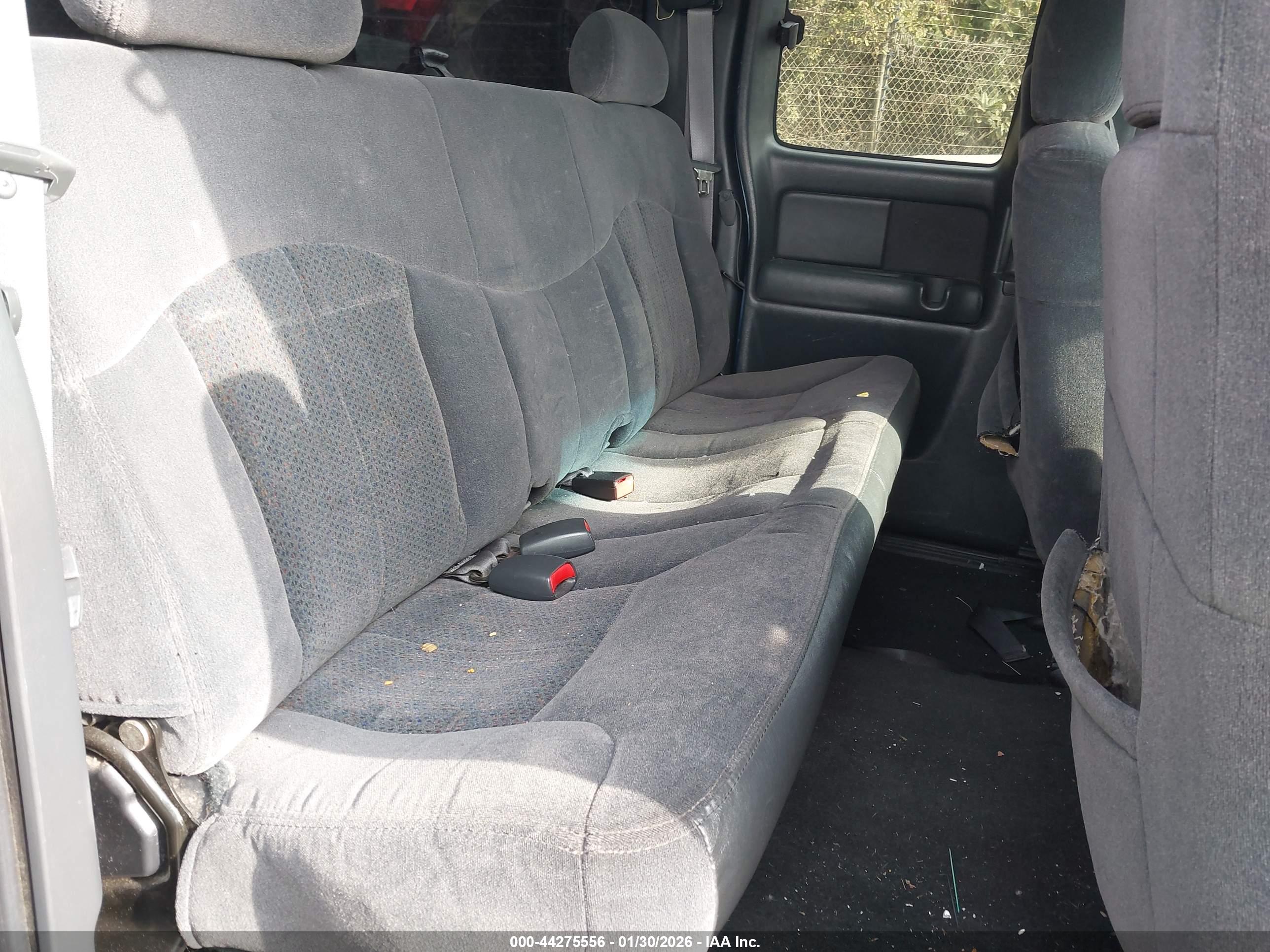 CHEVROLET SILVERADO image 8