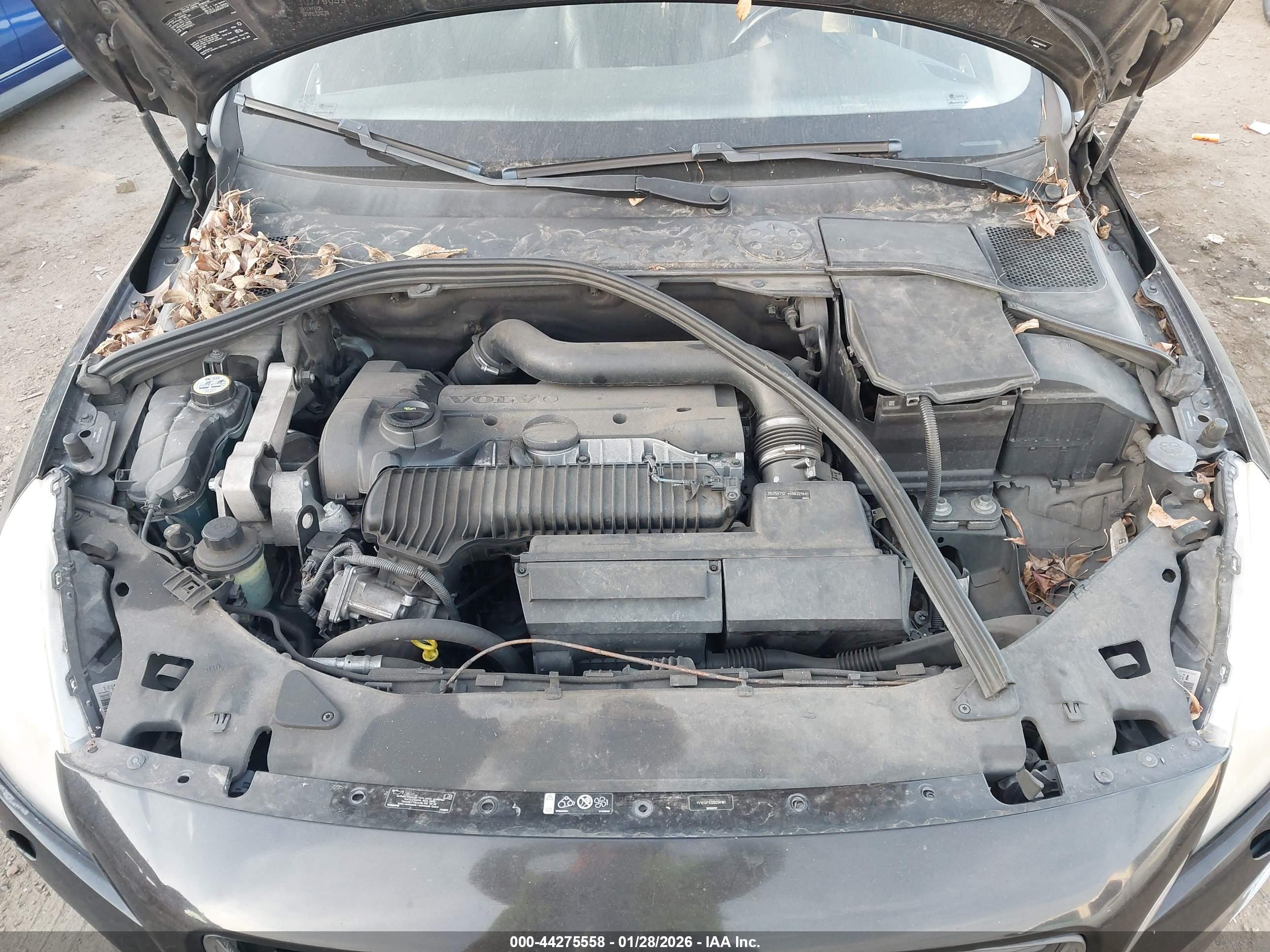 VOLVO S60 image 10