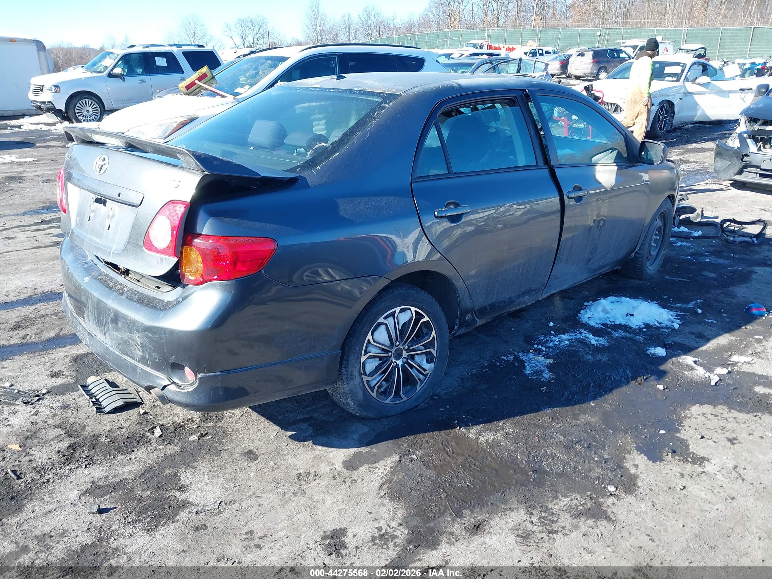 TOYOTA COROLLA image 4