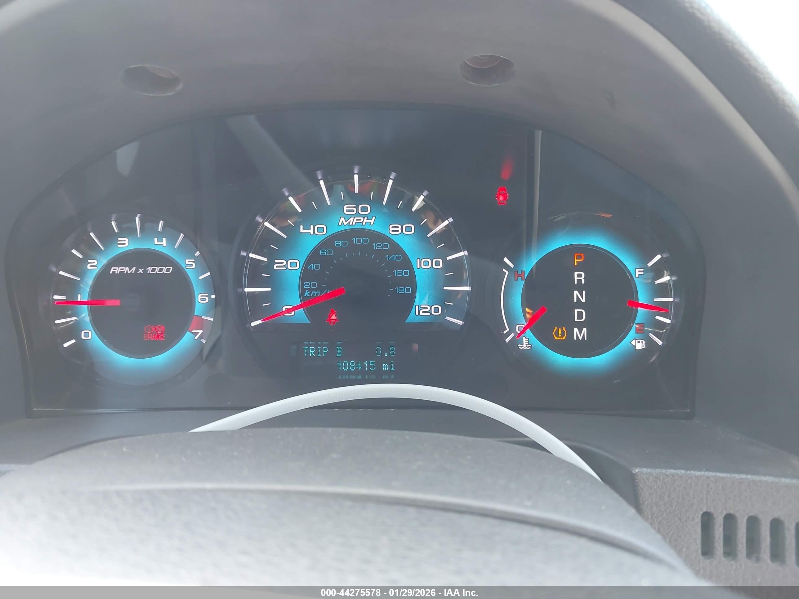 FORD FUSION image 7