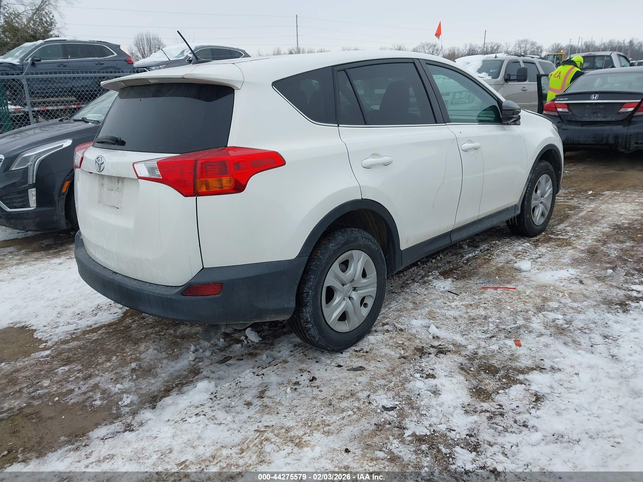 TOYOTA RAV4 image 4