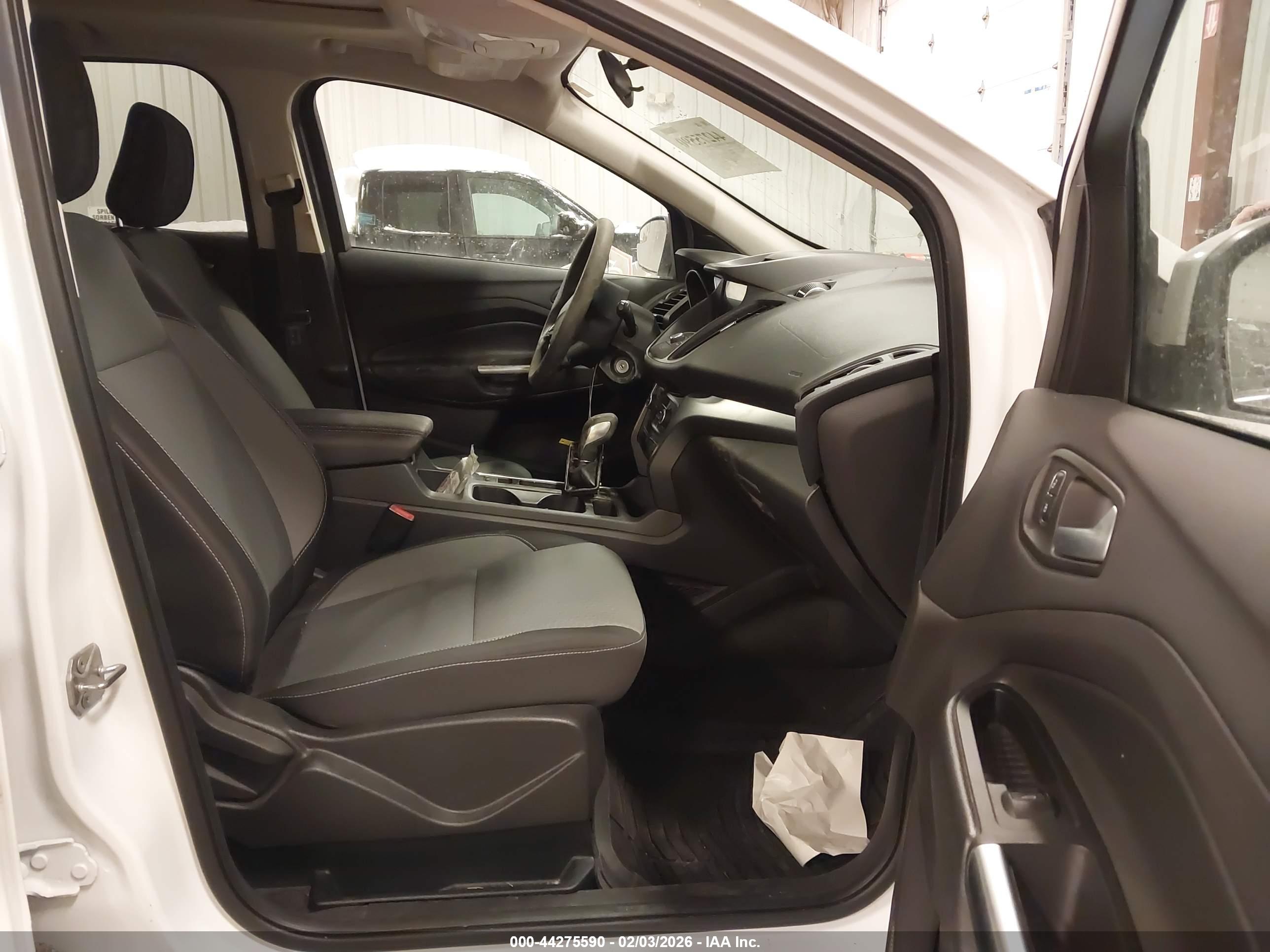 FORD ESCAPE image 5