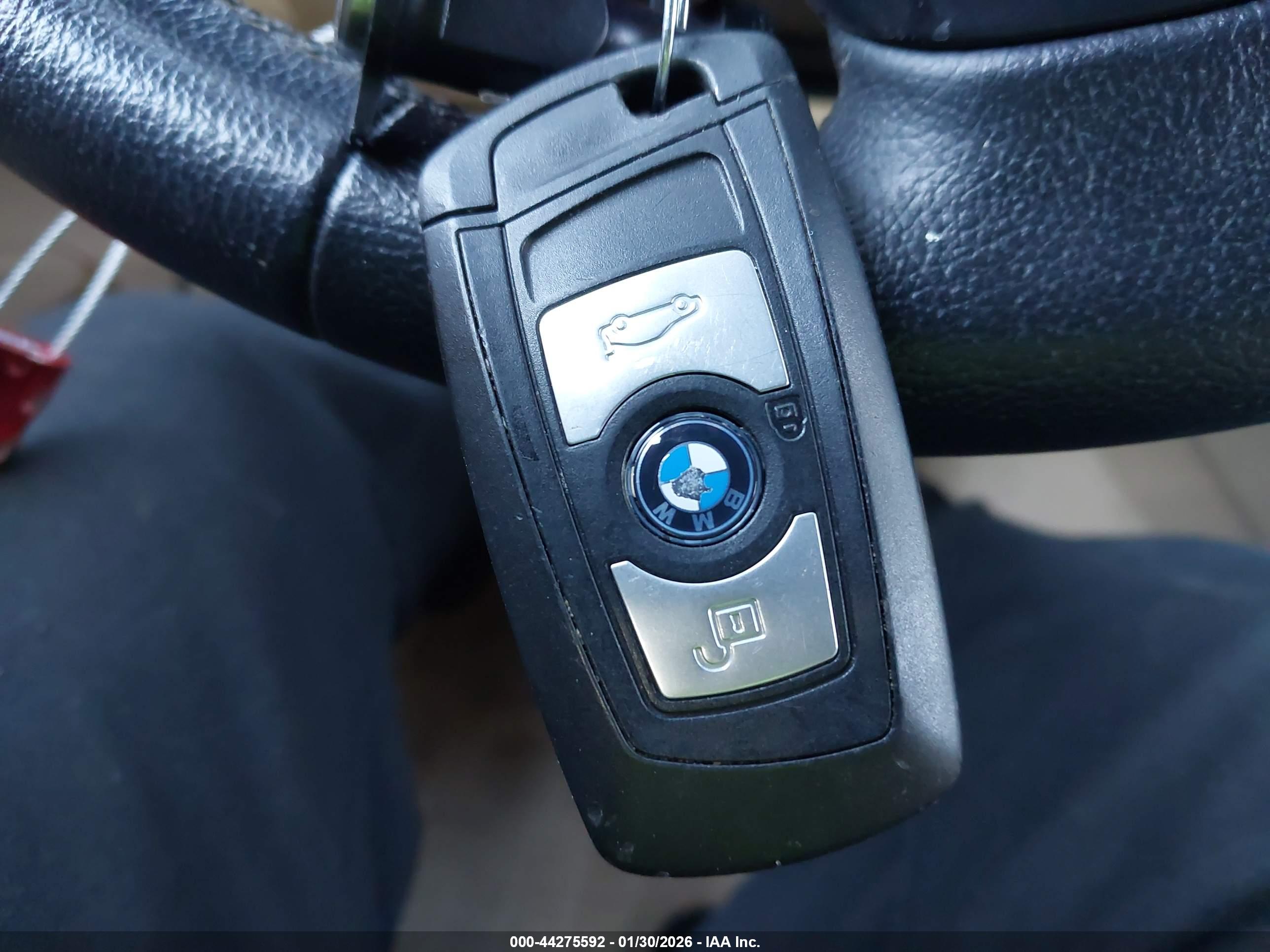 BMW 328I image 11