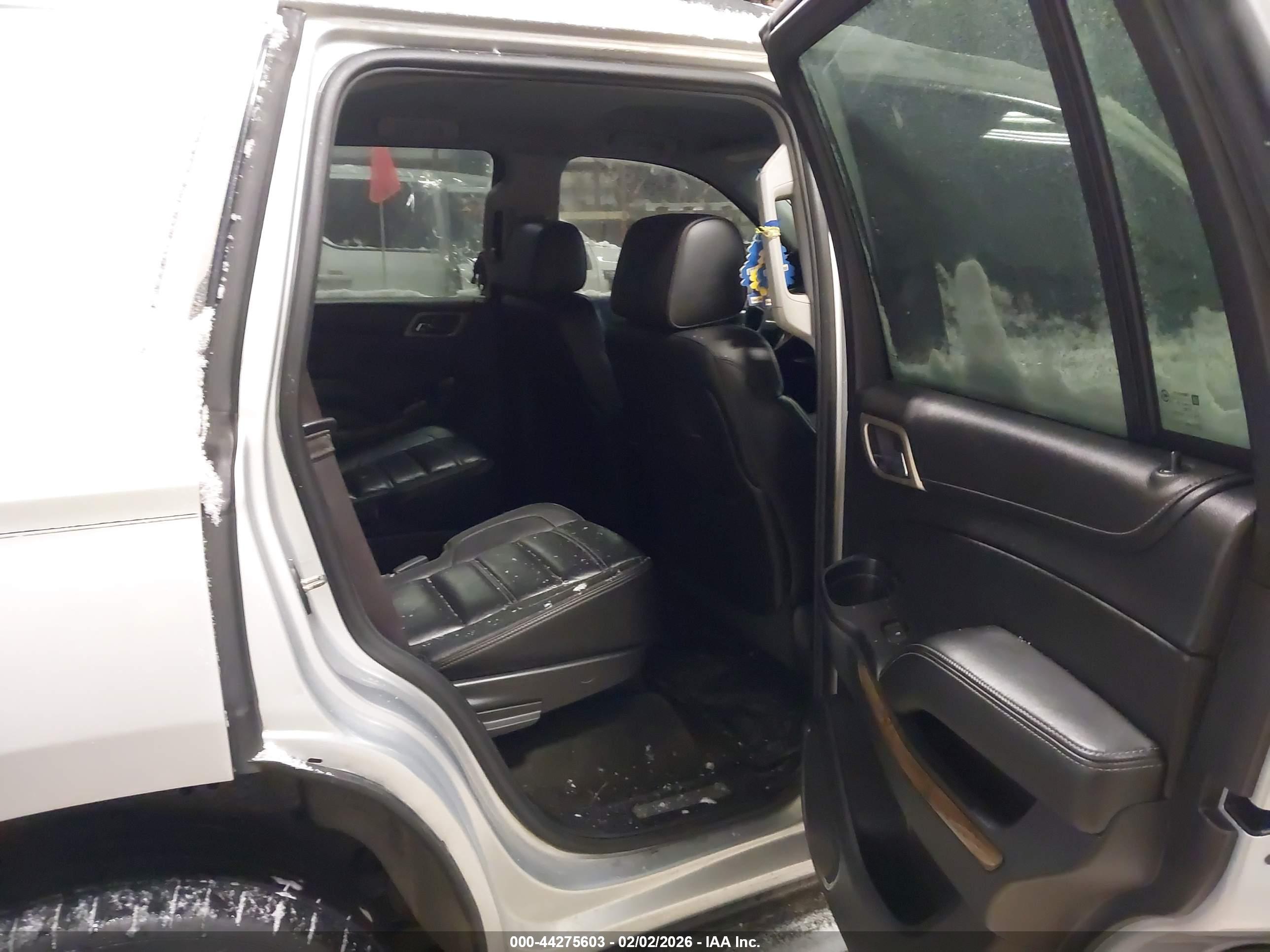 GMC YUKON image 8