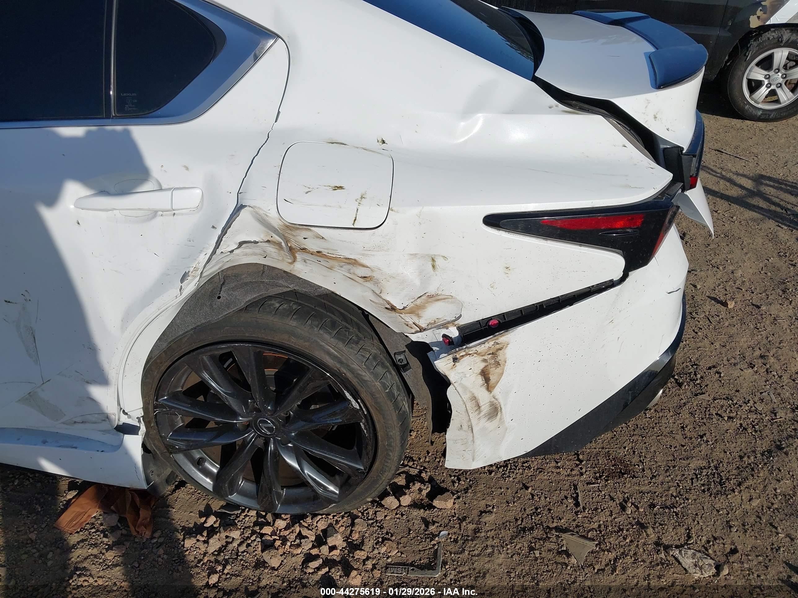 LEXUS IS image 6