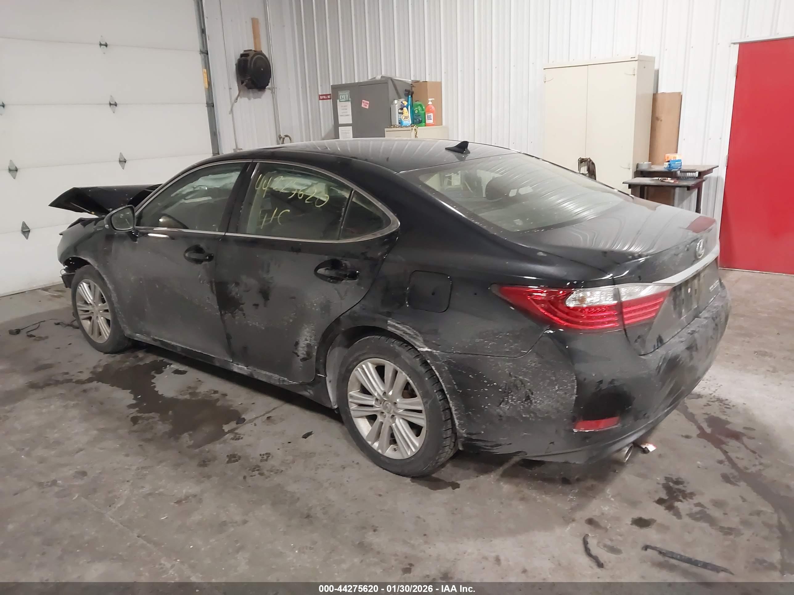 LEXUS ES image 3