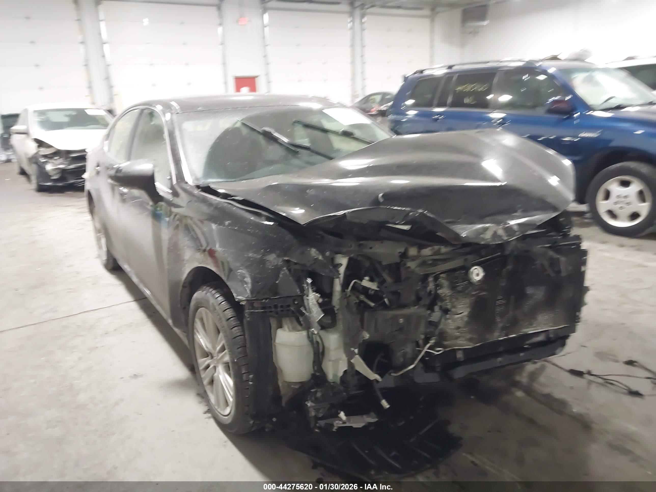 LEXUS ES image 6