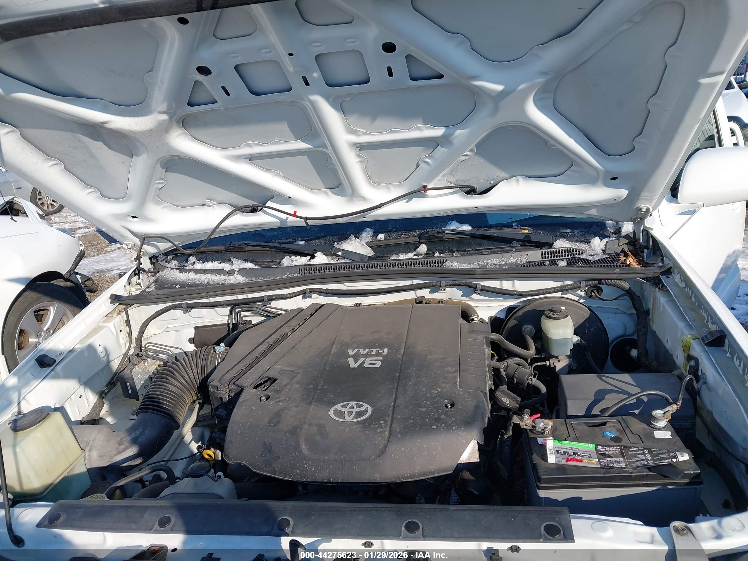 TOYOTA TACOMA image 10