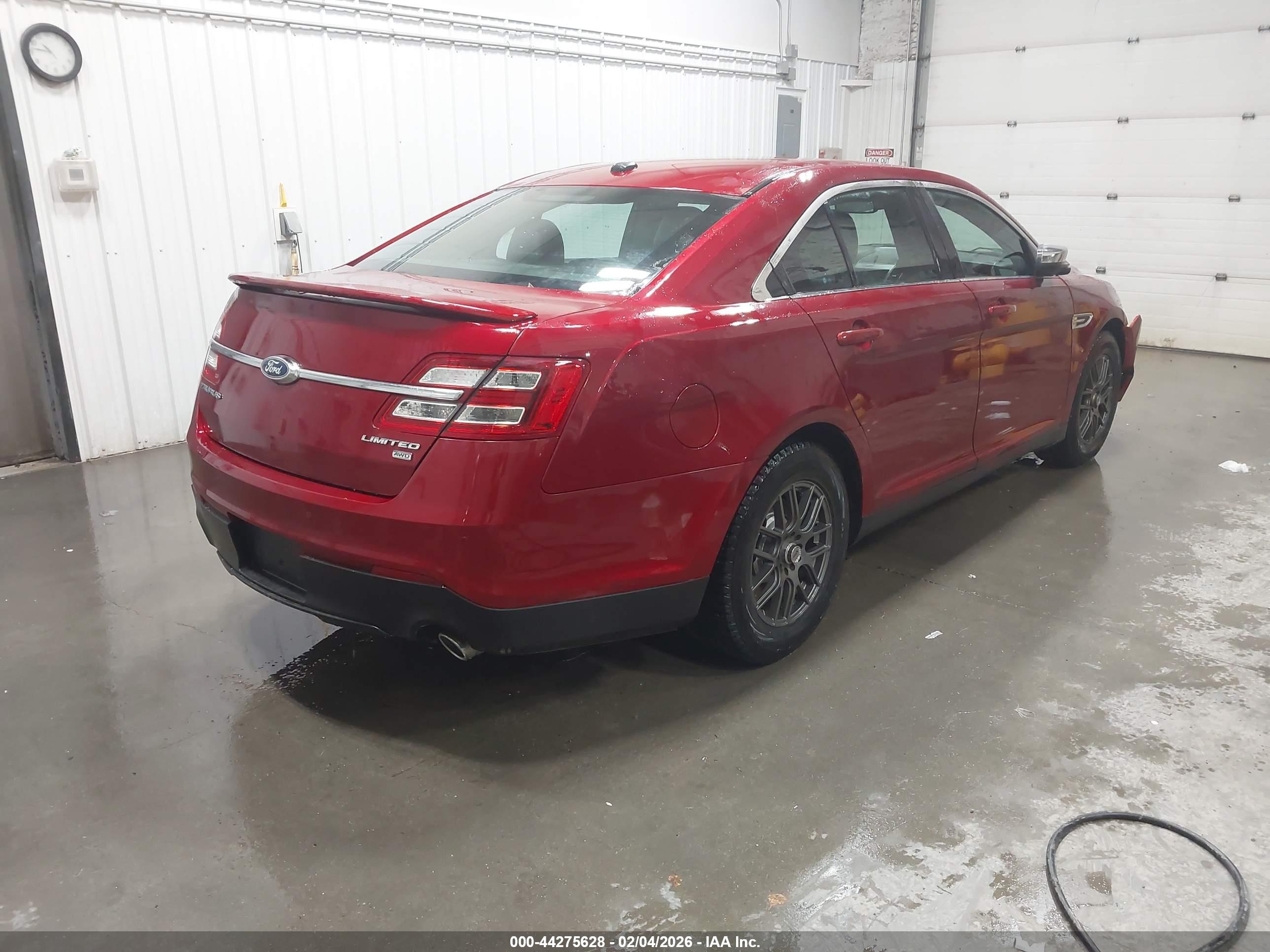FORD TAURUS image 4