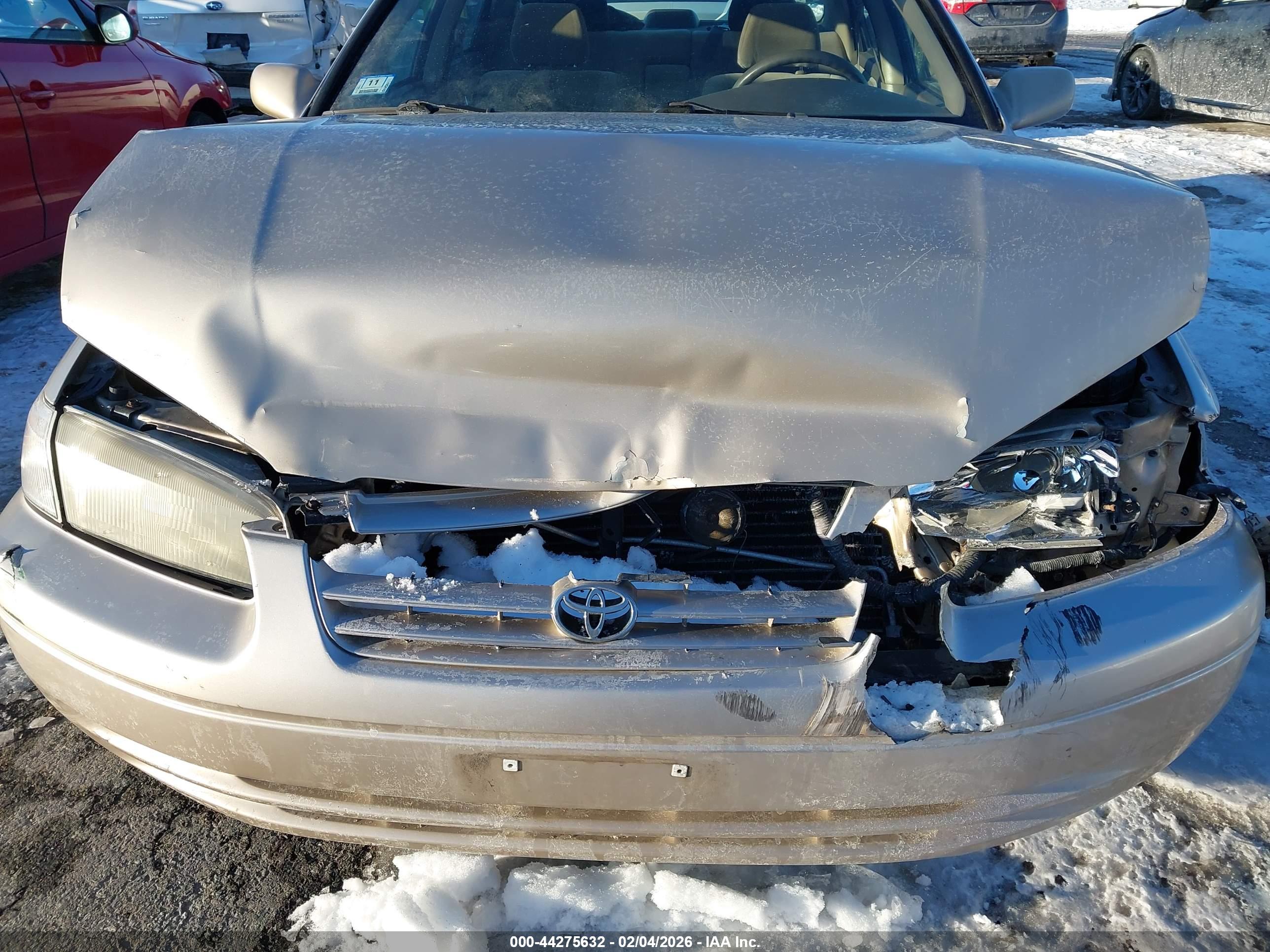 TOYOTA CAMRY image 6