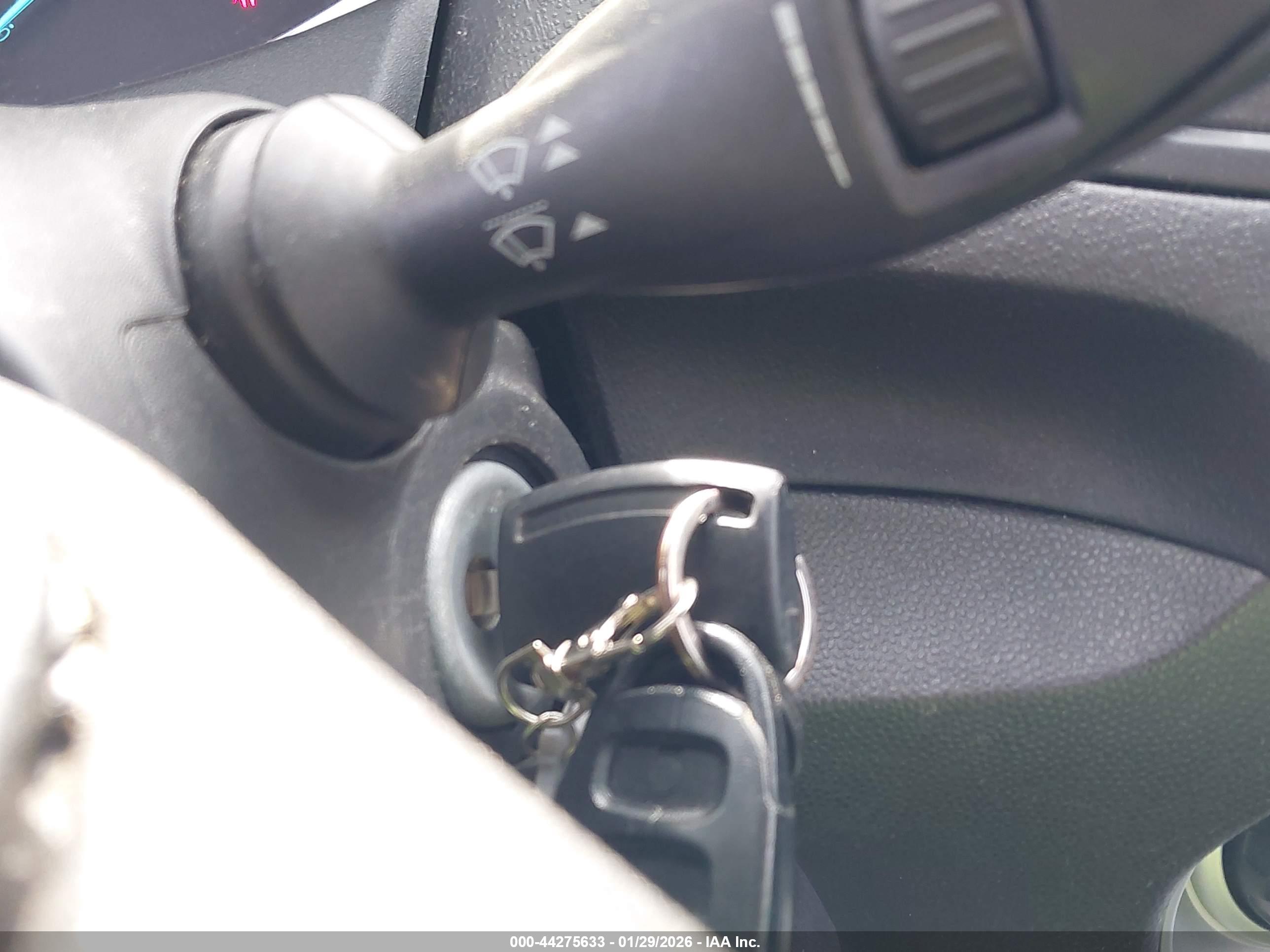 FORD FIESTA image 11