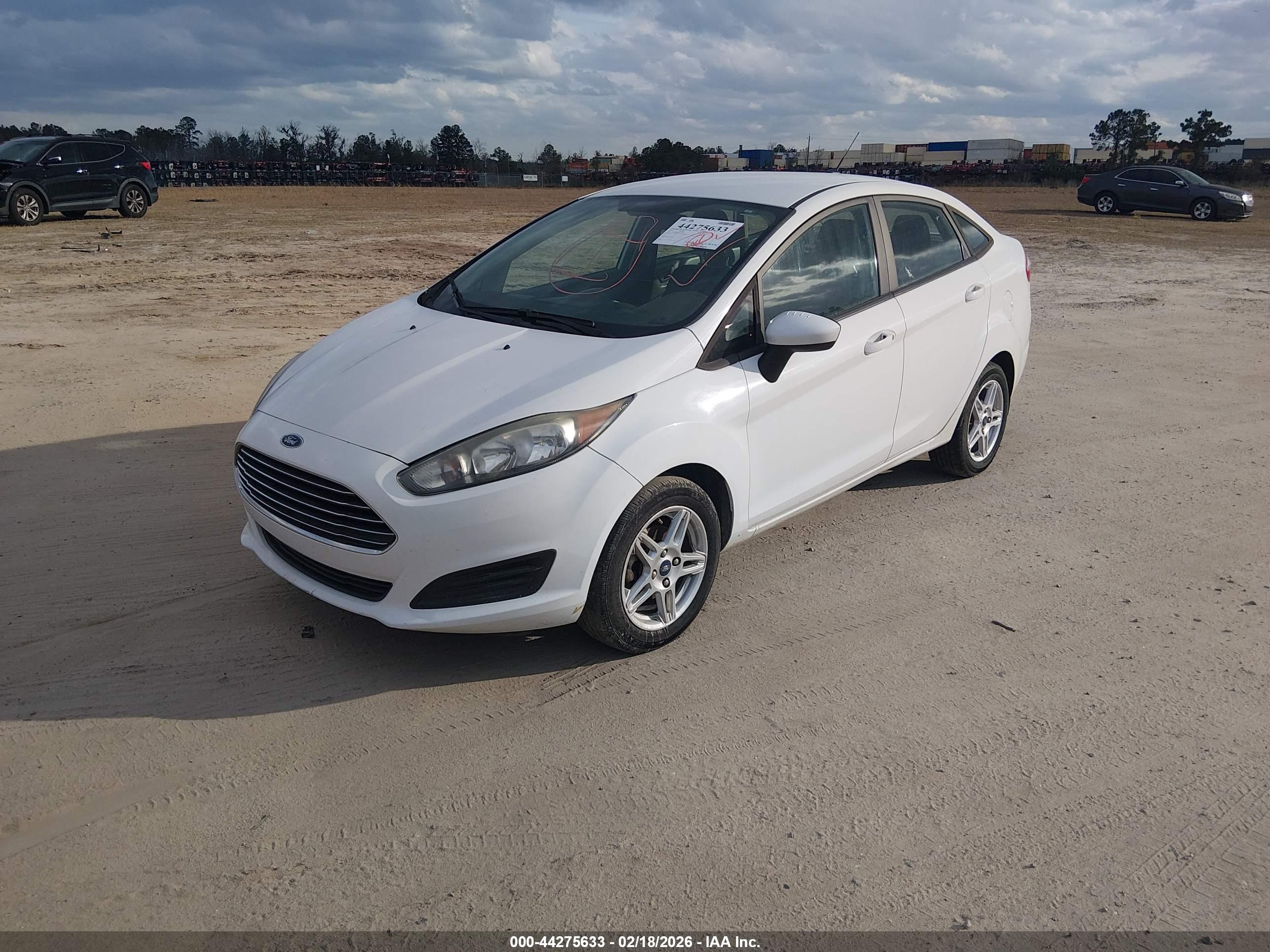 FORD FIESTA image 2