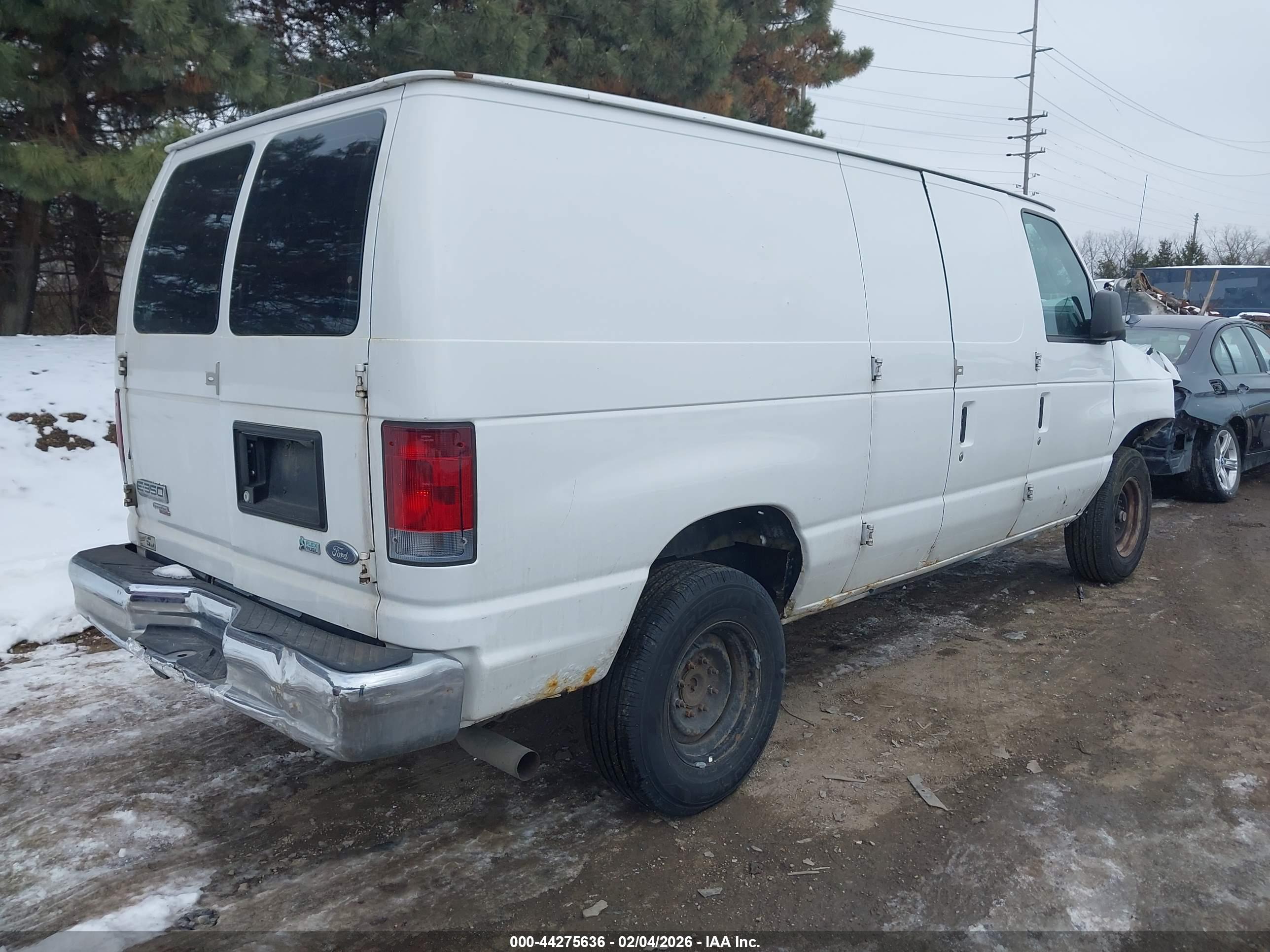 FORD E-350 image 4