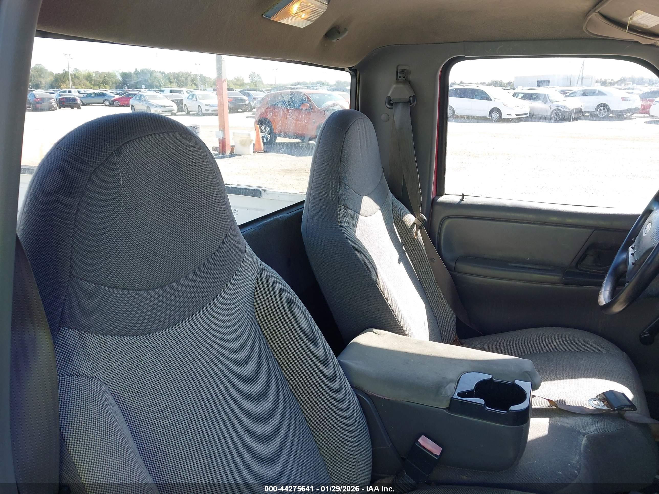 FORD RANGER image 8