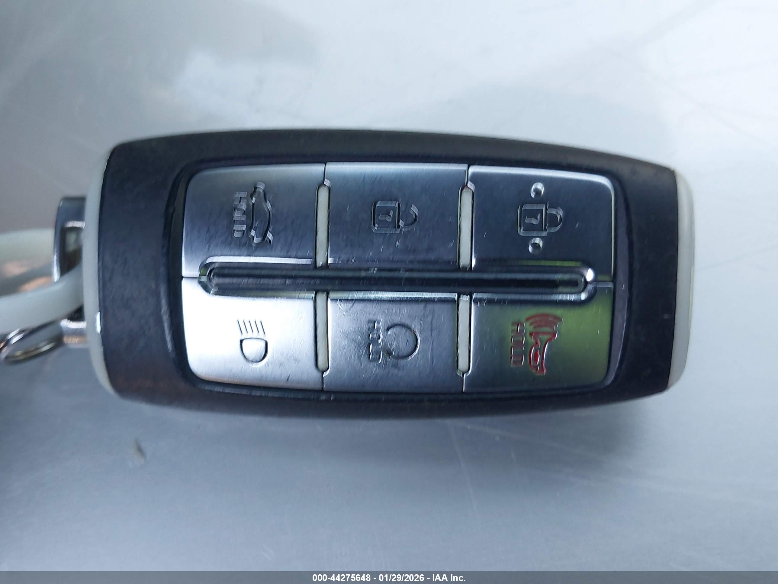 GENESIS G70 image 11